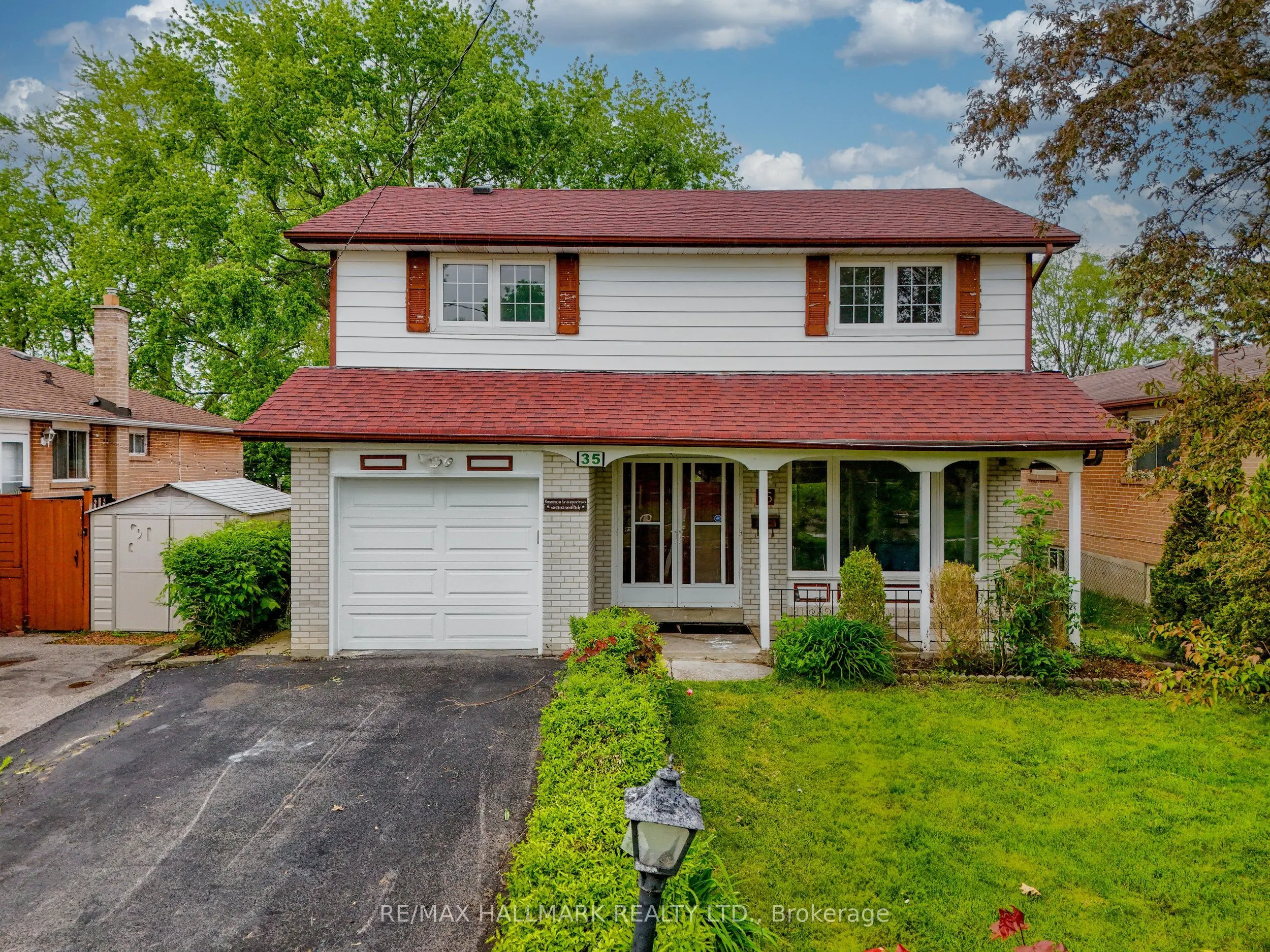 35 Rowallan Drive