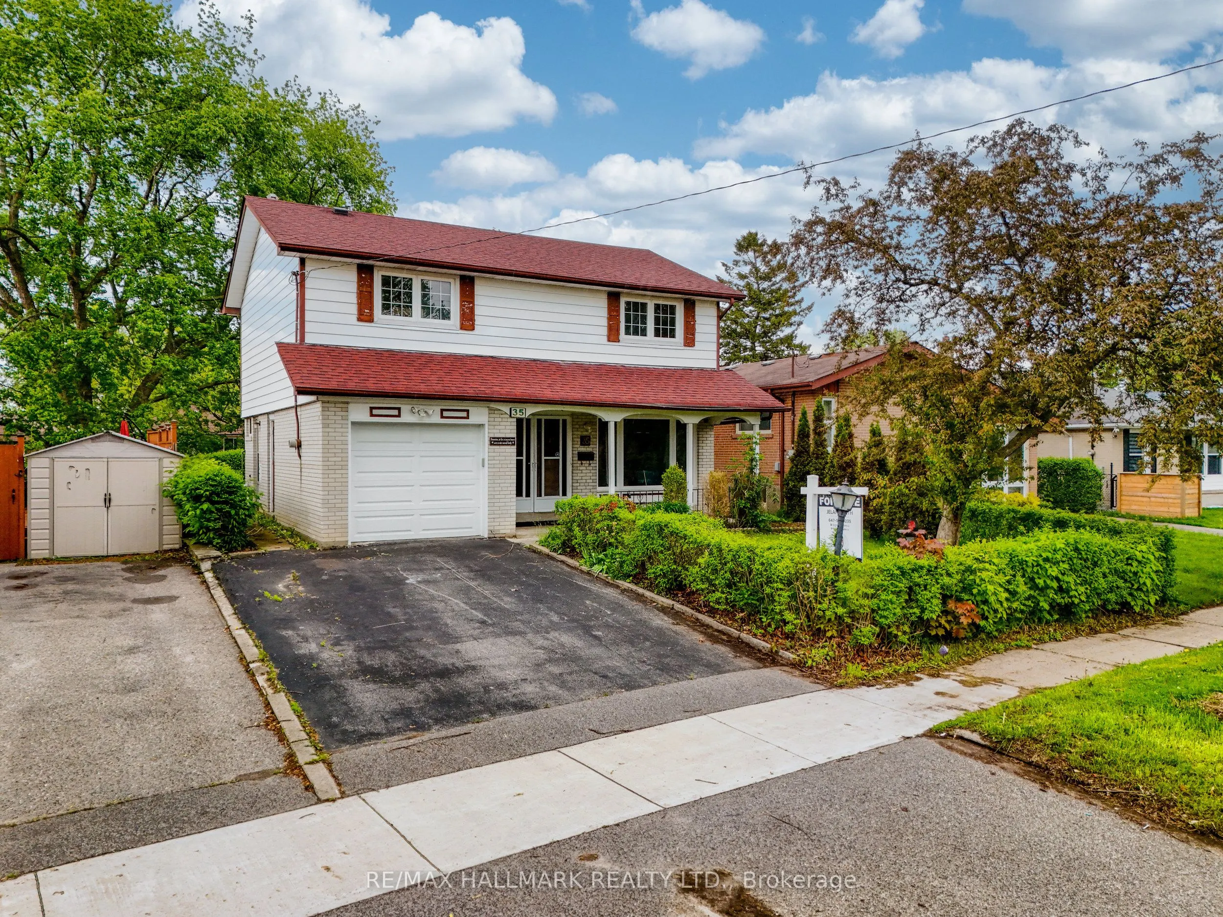 35 Rowallan Drive