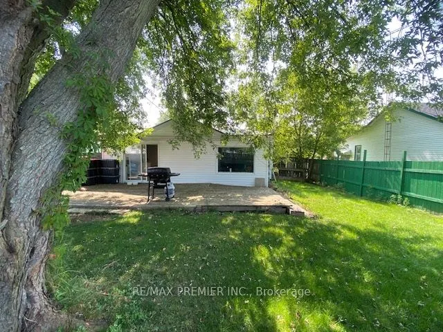 2462 Rundle Road