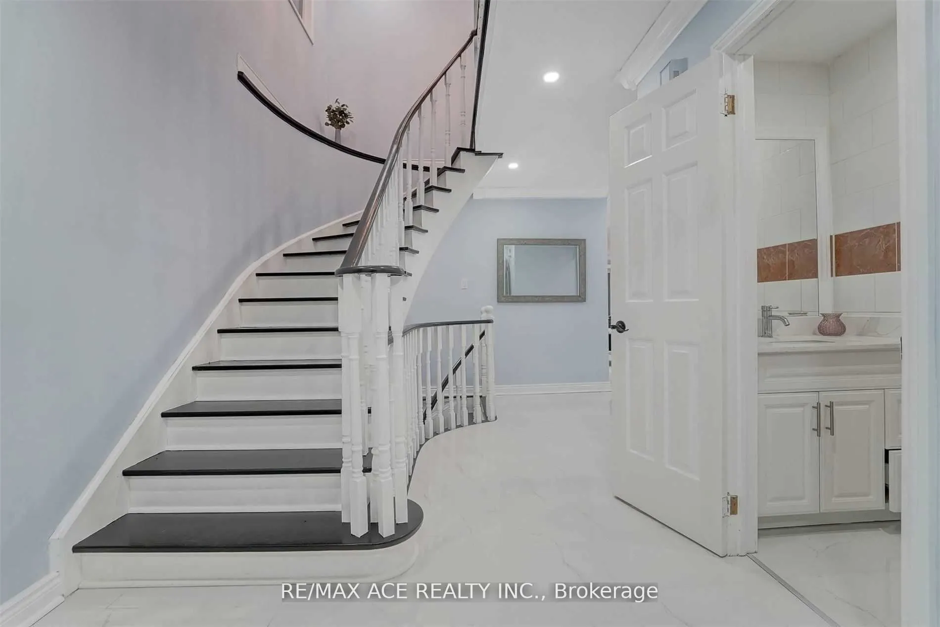 2034 Shay Drive