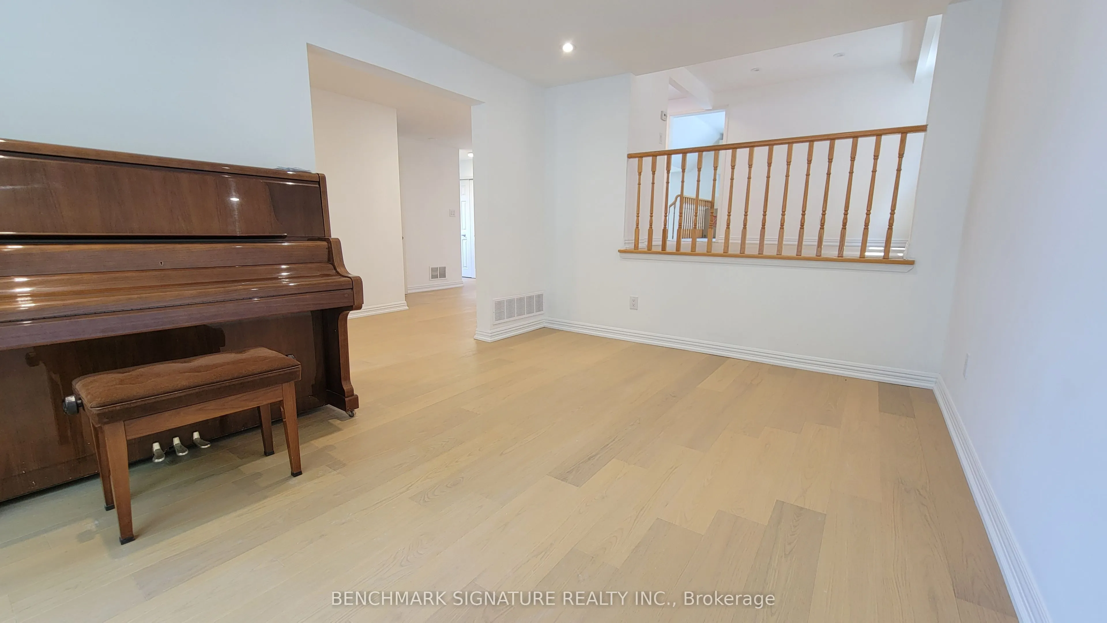 35 Wintermute Boulevard