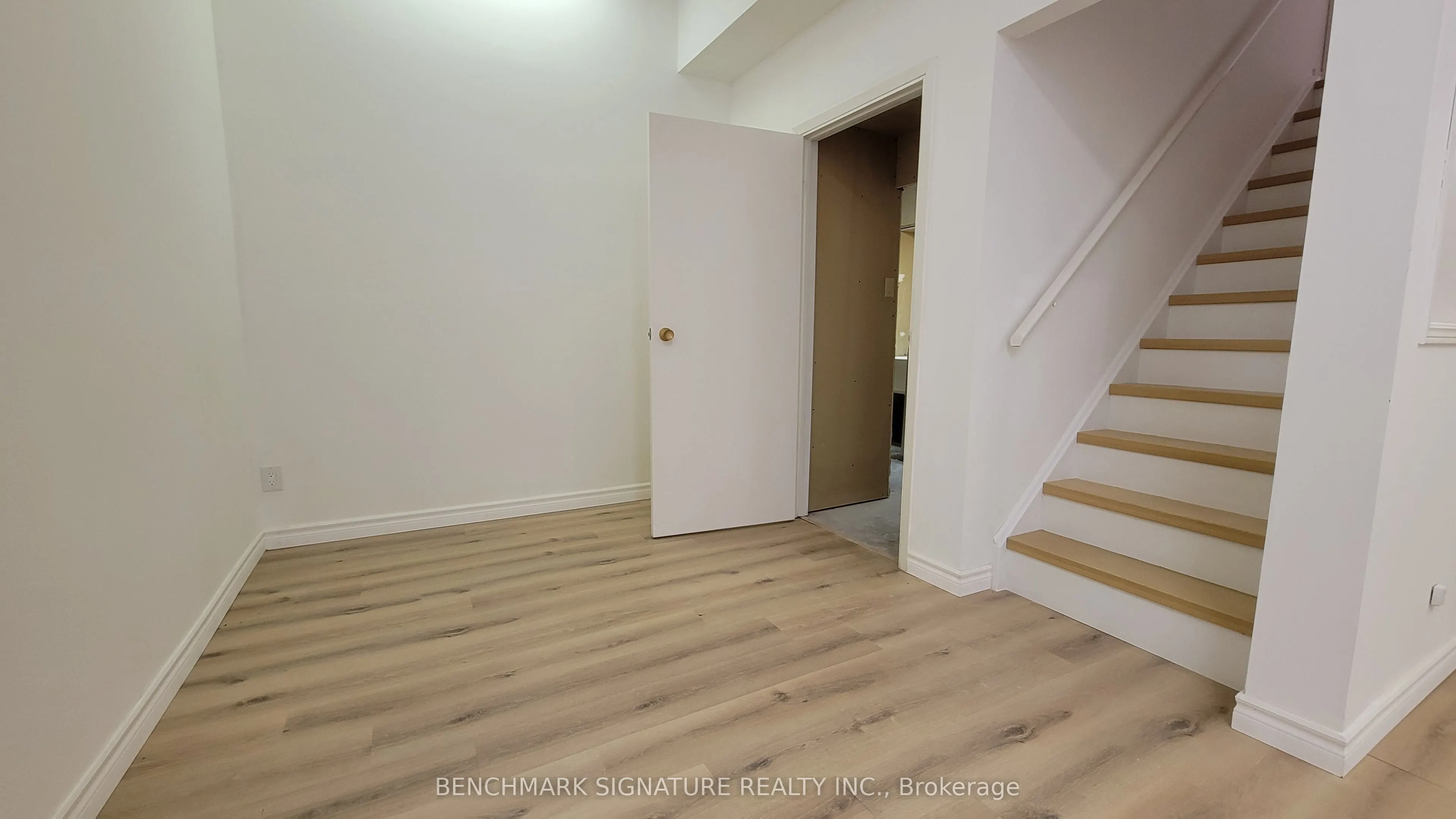 35 Wintermute Boulevard