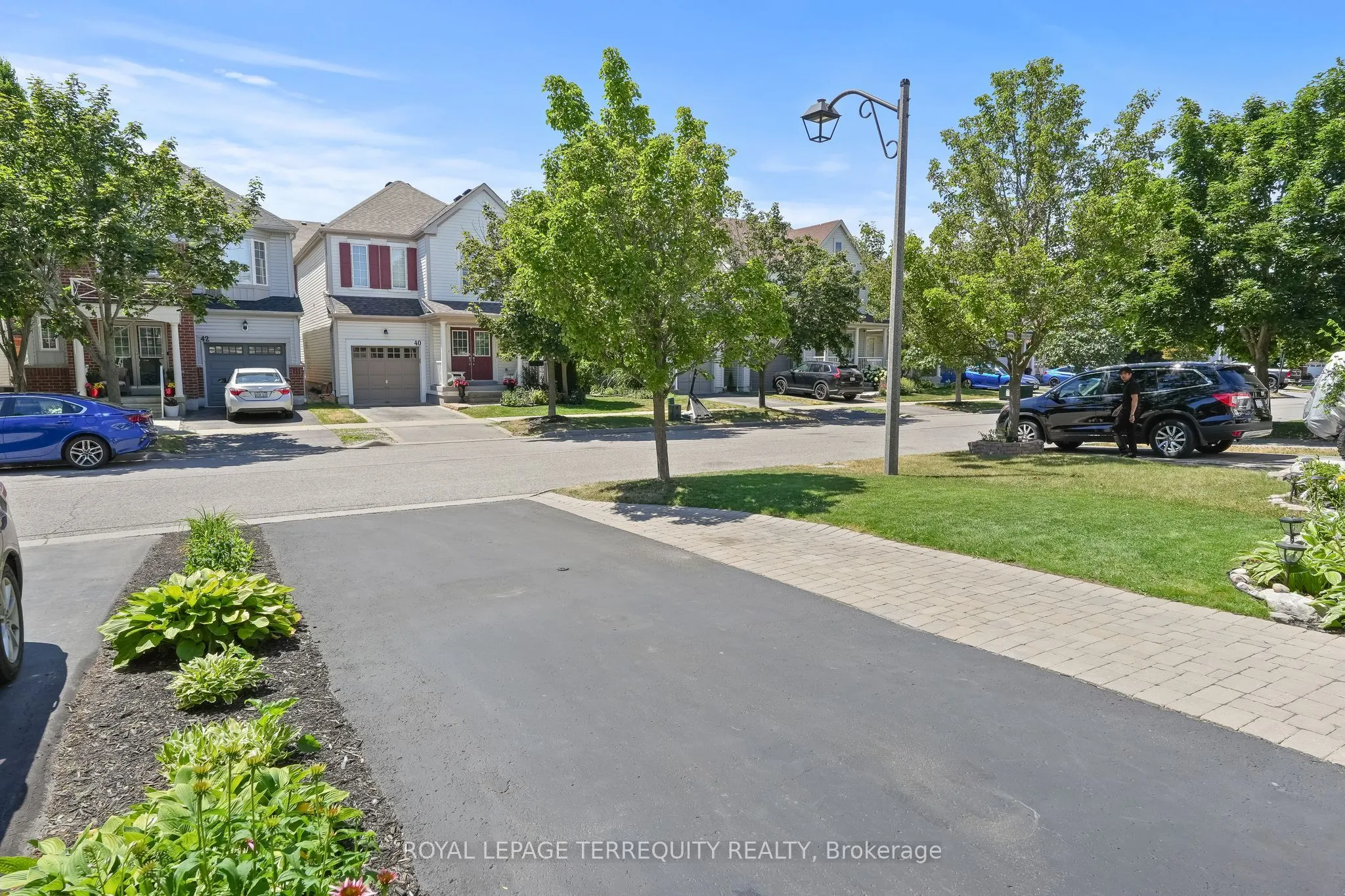 41 Teardrop Crescent