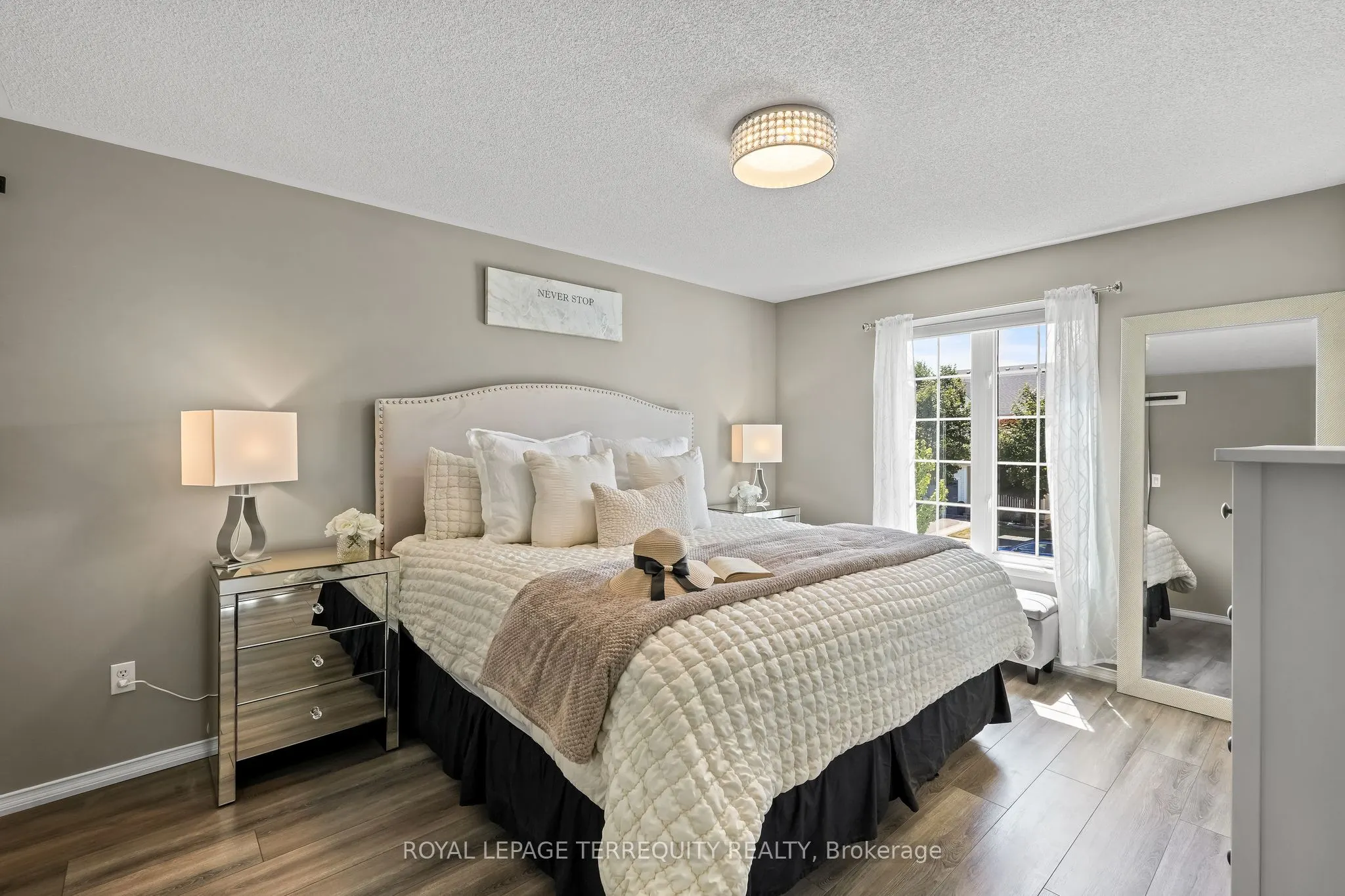 41 Teardrop Crescent