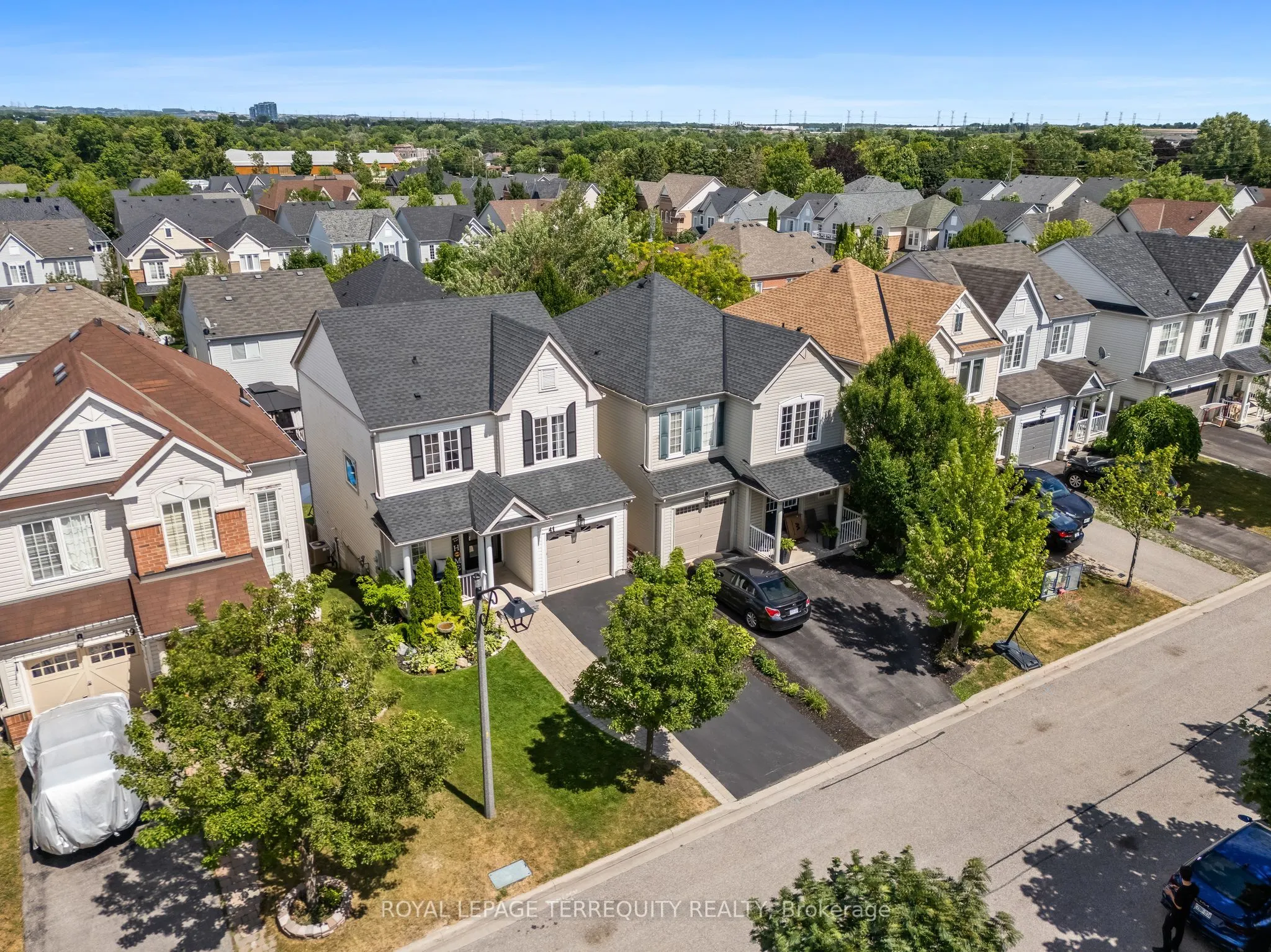 41 Teardrop Crescent