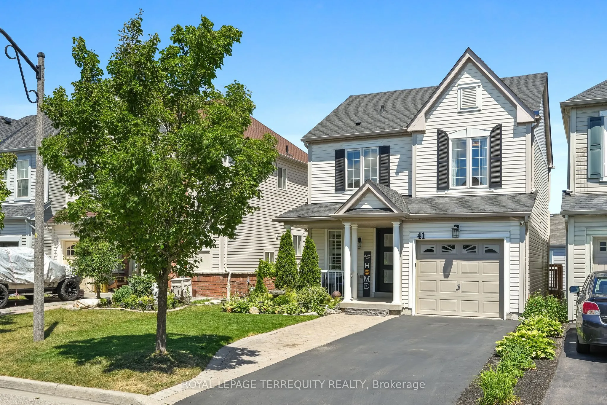 41 Teardrop Crescent