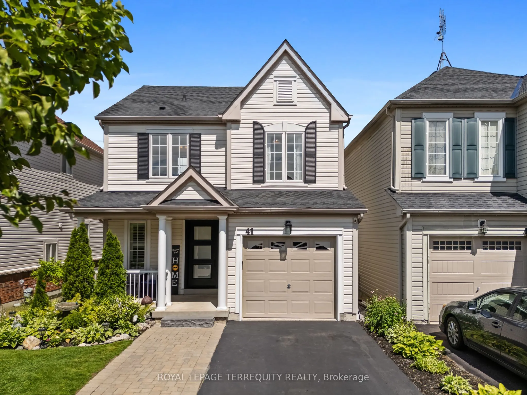 41 Teardrop Crescent