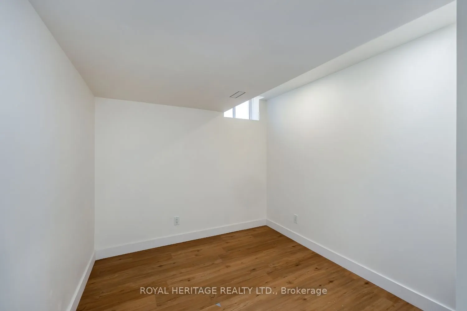 191 Lyle Dr - Basement Drive