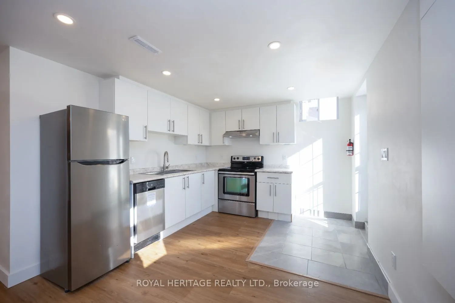 191 Lyle Dr - Basement Drive