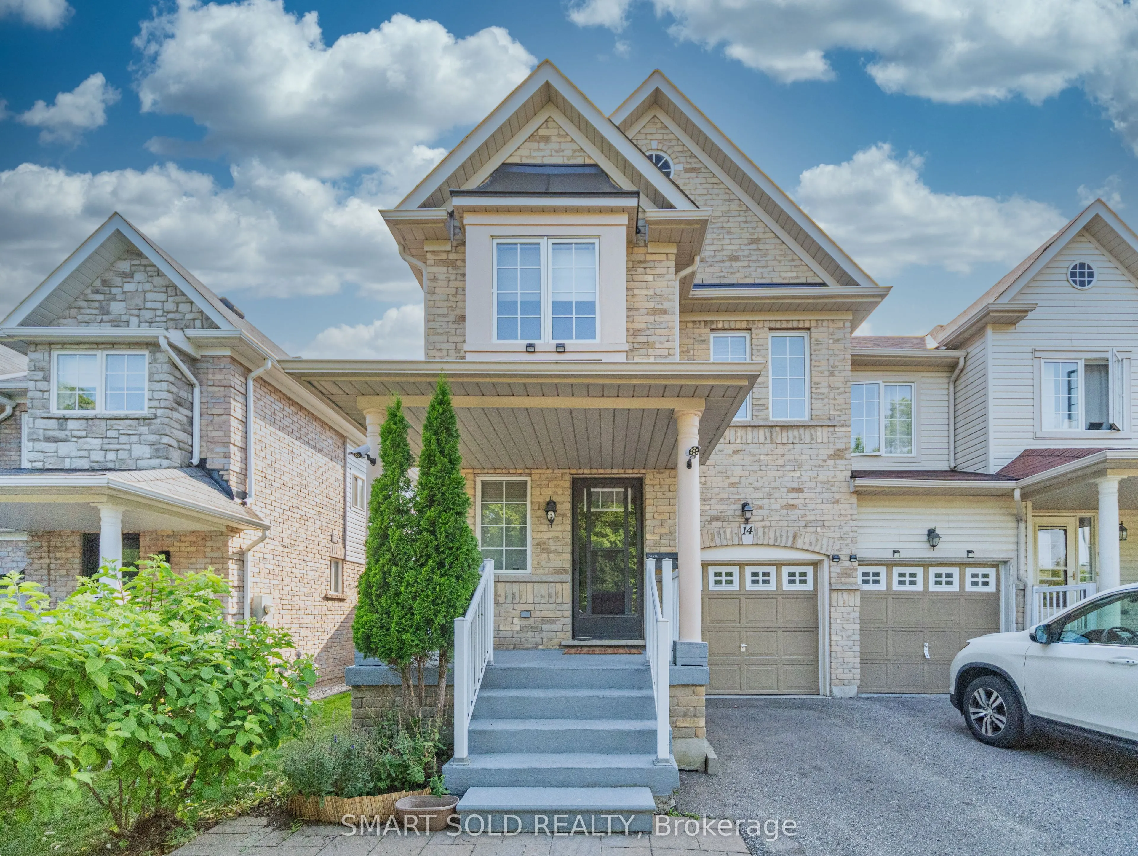 14 Brookstream Court