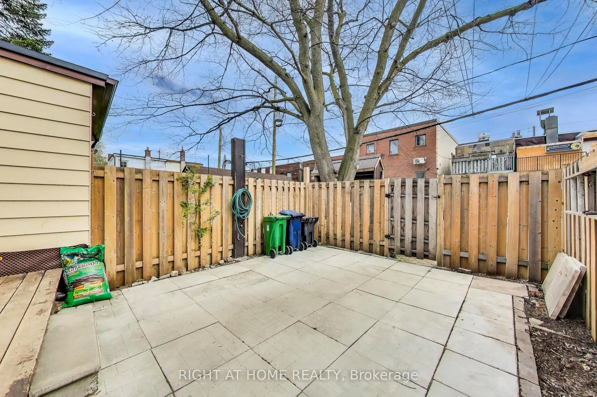 17 Weymouth Avenue