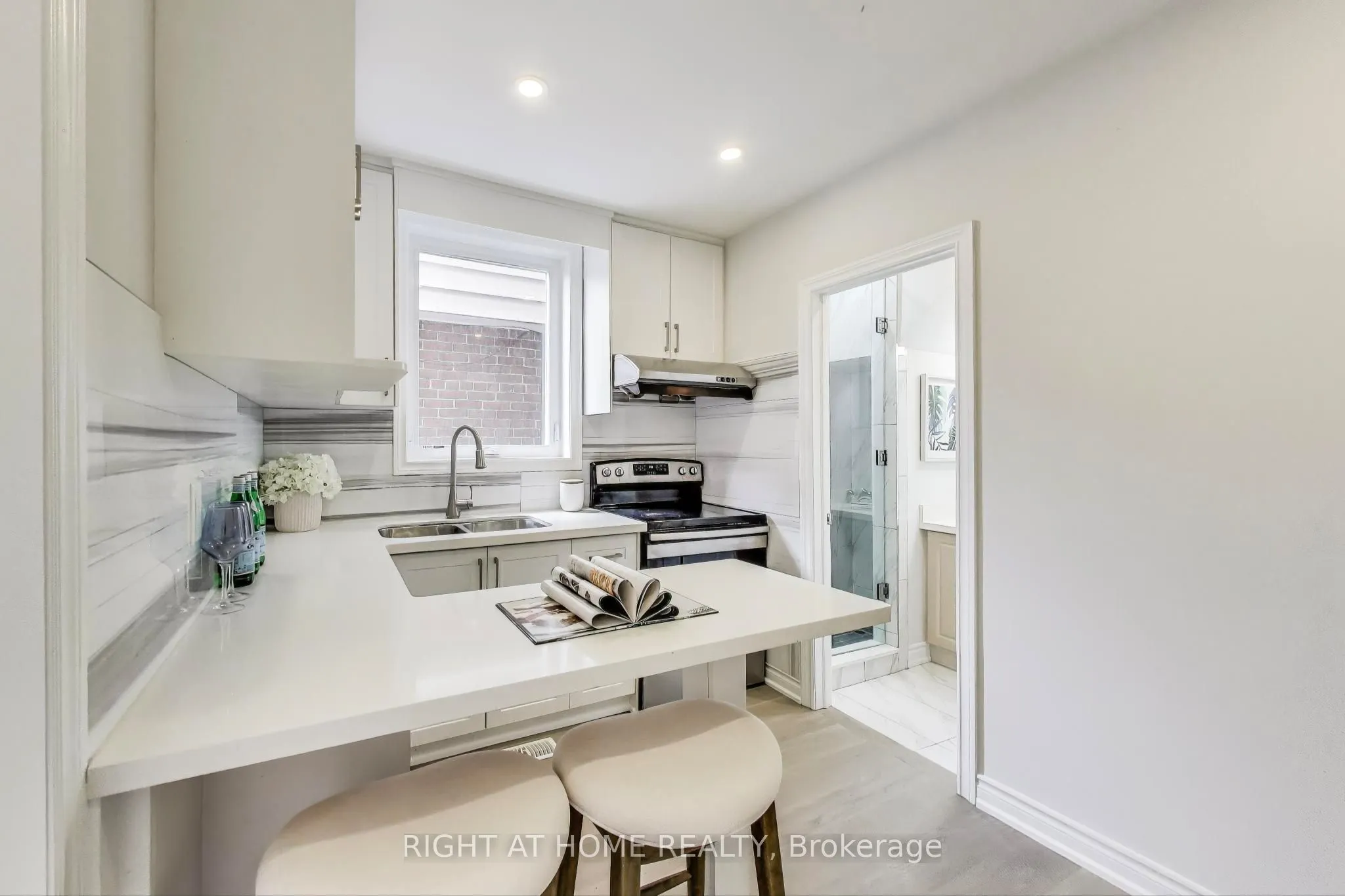 17 Weymouth Avenue