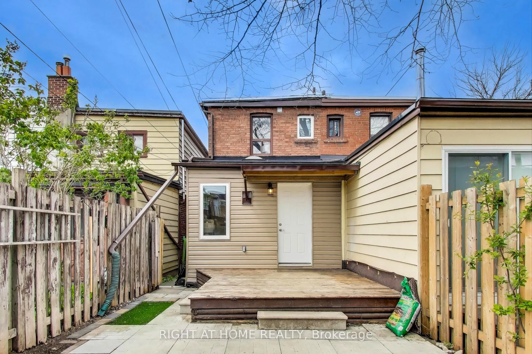 17 Weymouth Avenue