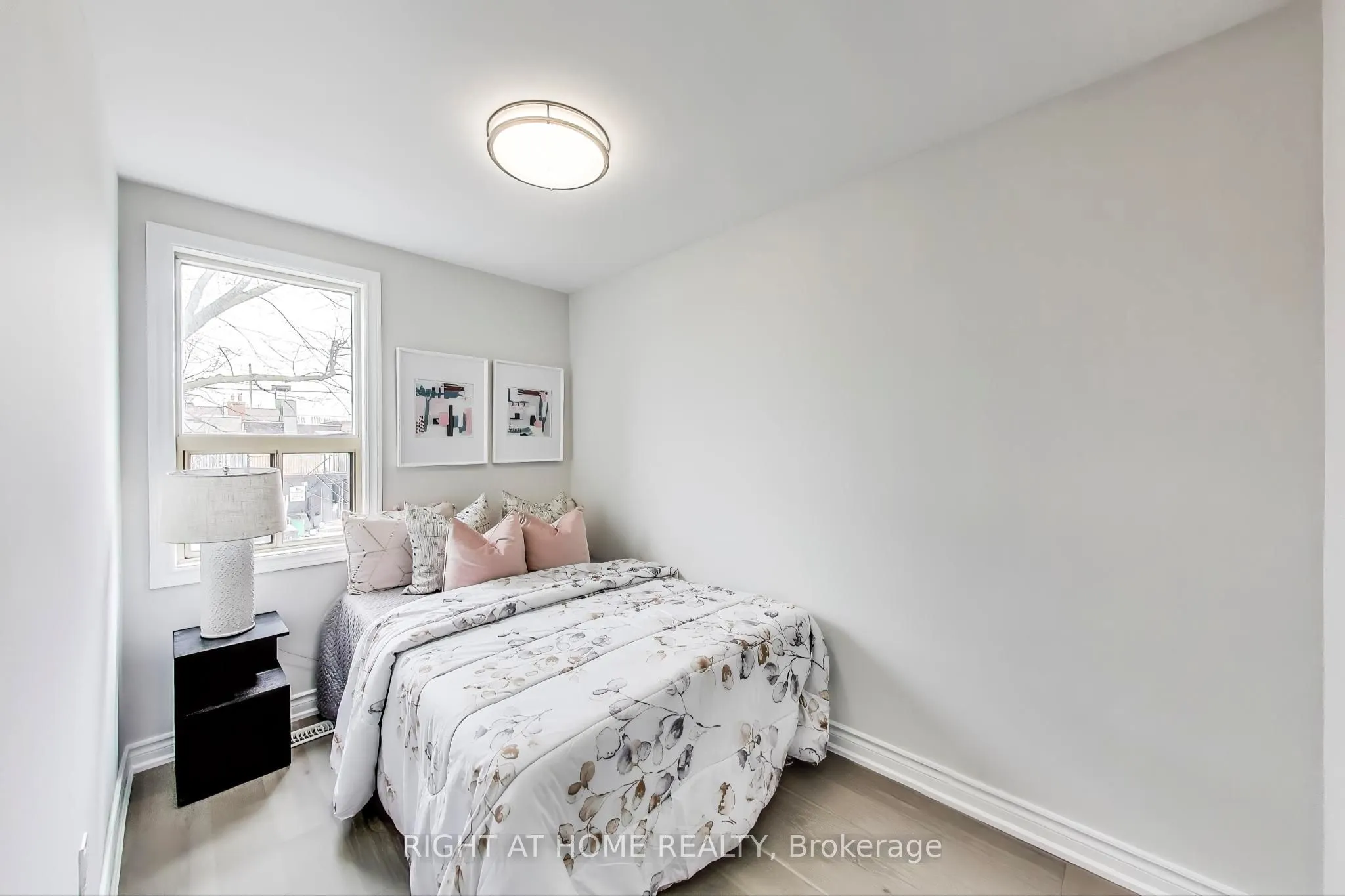 17 Weymouth Avenue