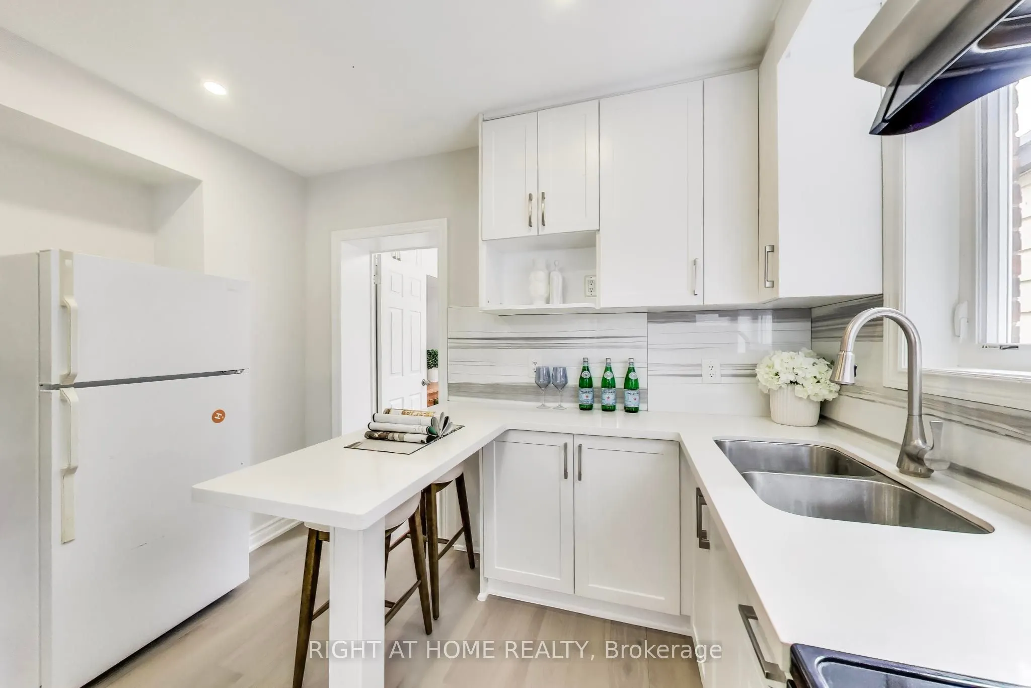 17 Weymouth Avenue