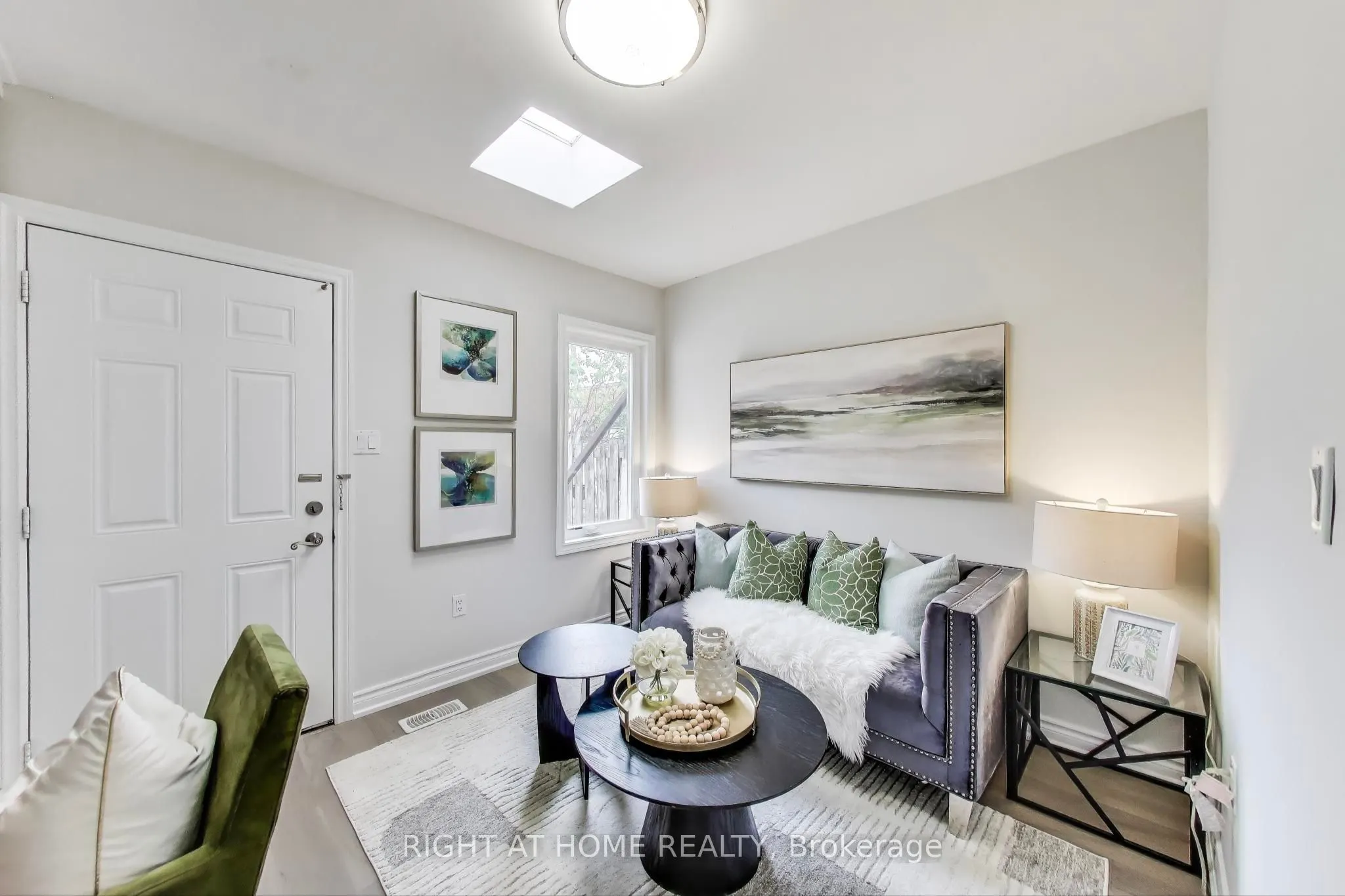 17 Weymouth Avenue