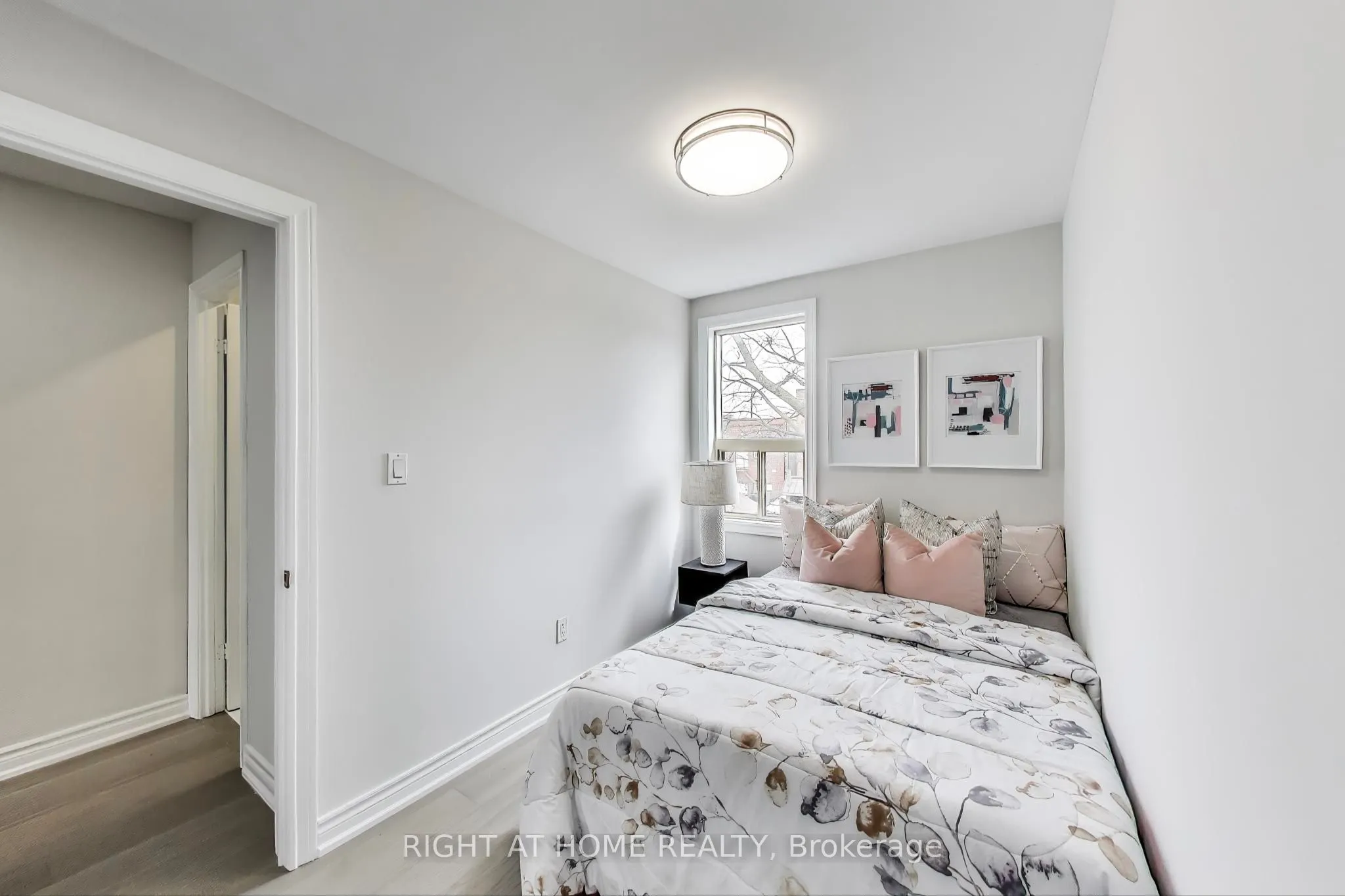 17 Weymouth Avenue
