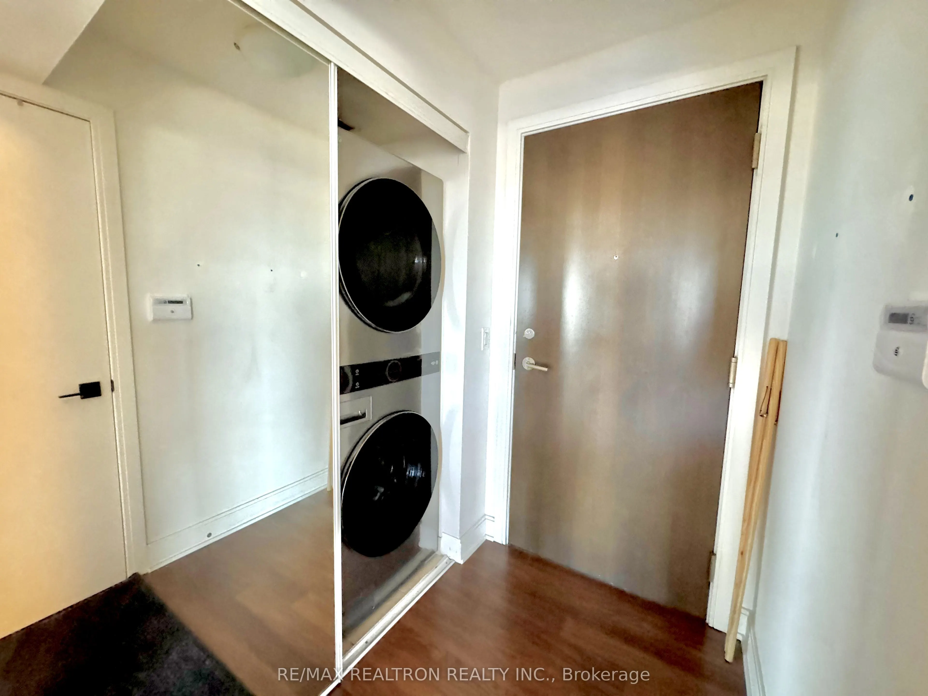 135 Village Green Square, #824