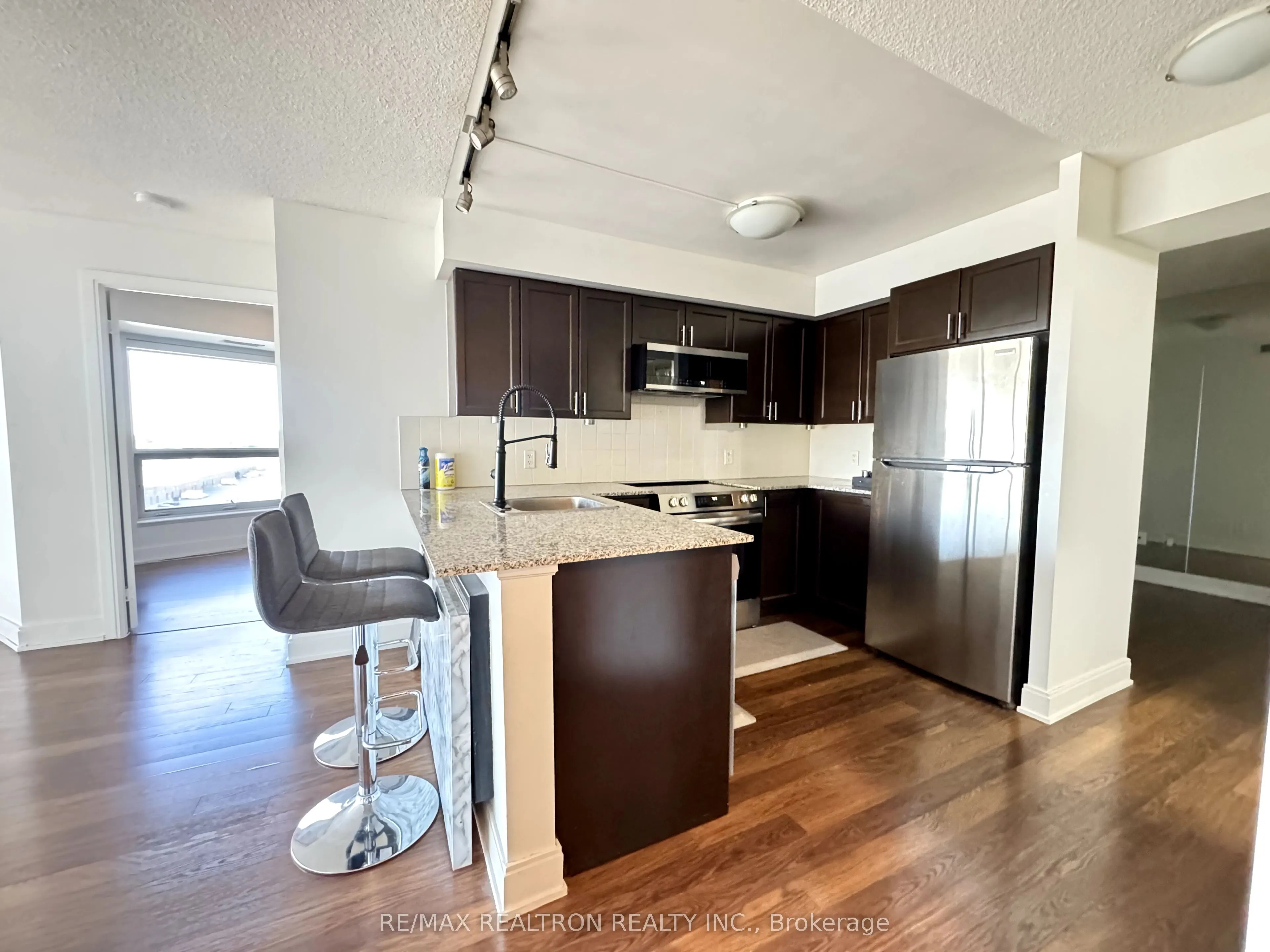 135 Village Green Square, #824