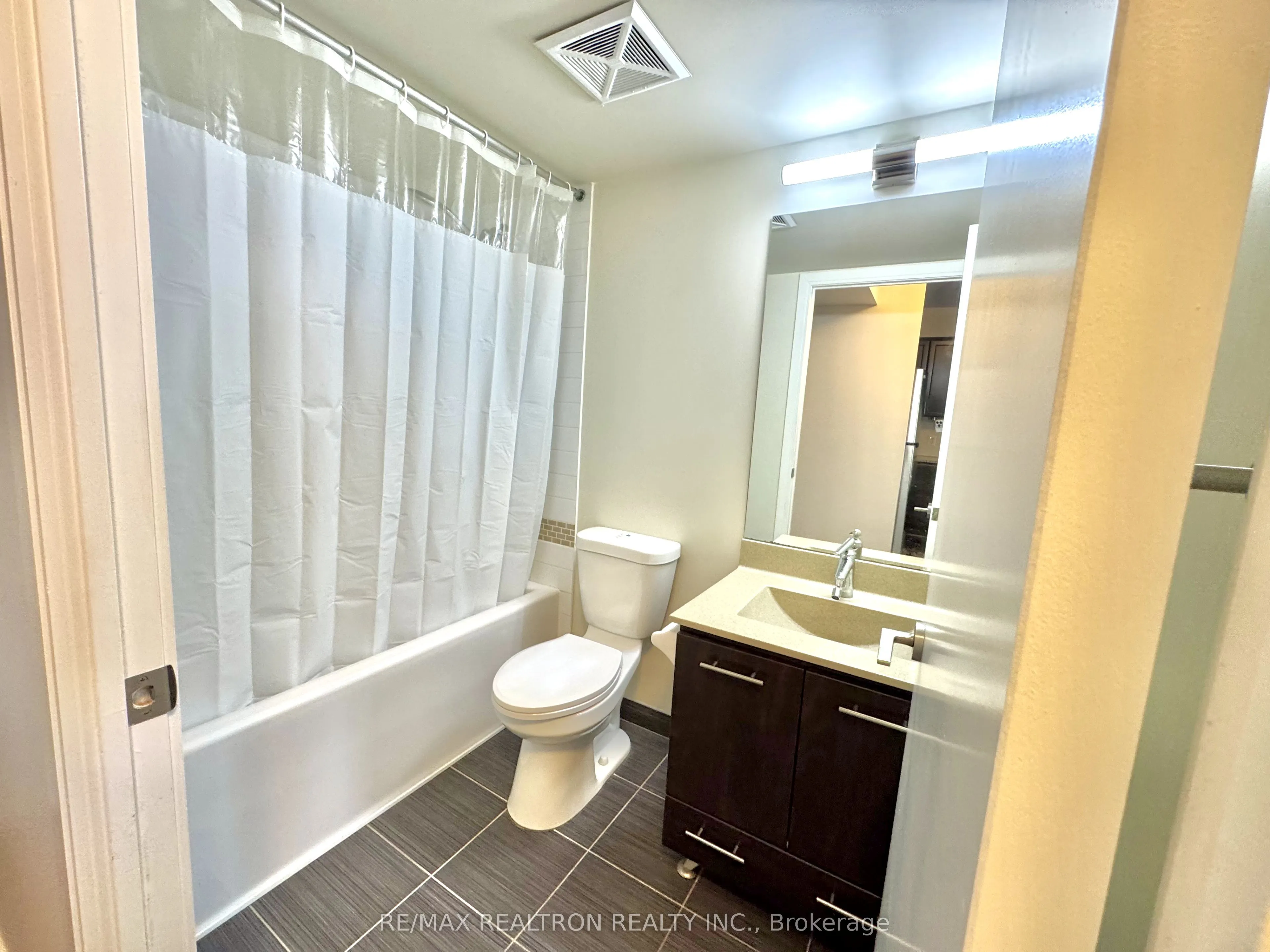 135 Village Green Square, #824
