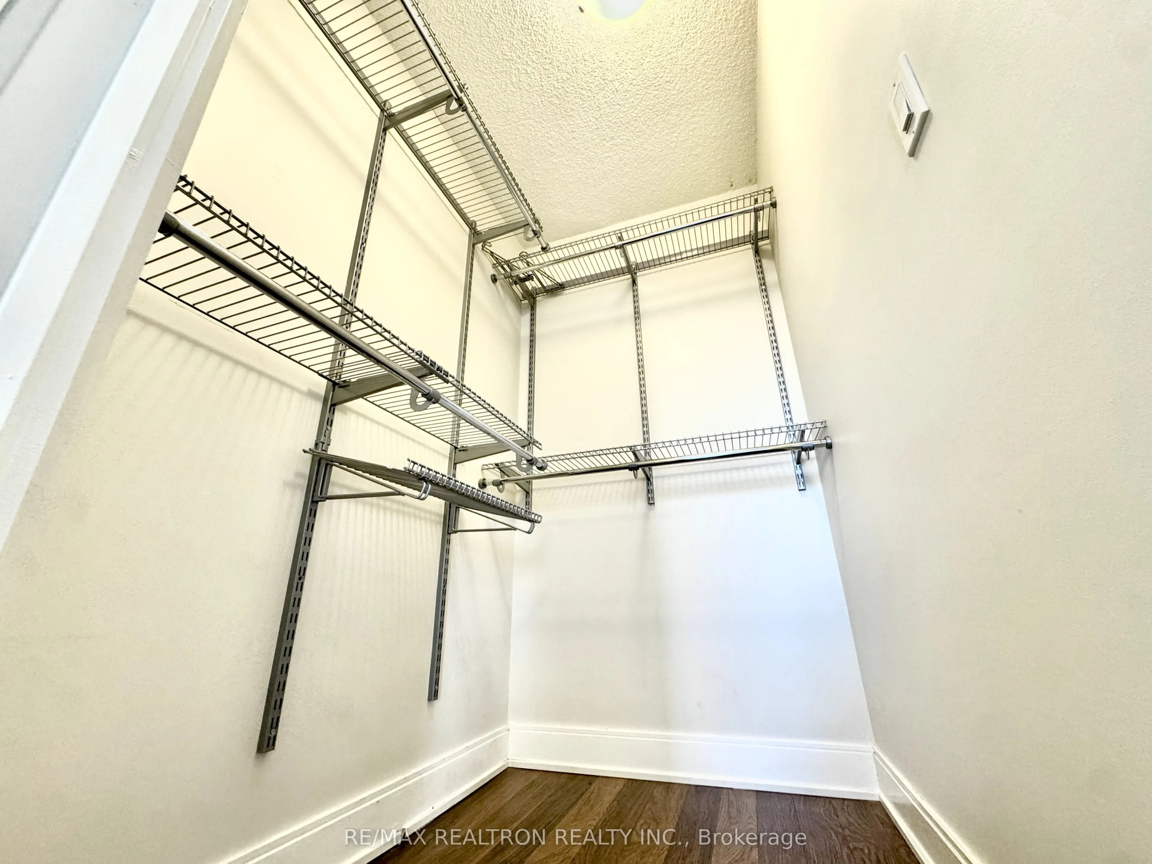 135 Village Green Square, #824