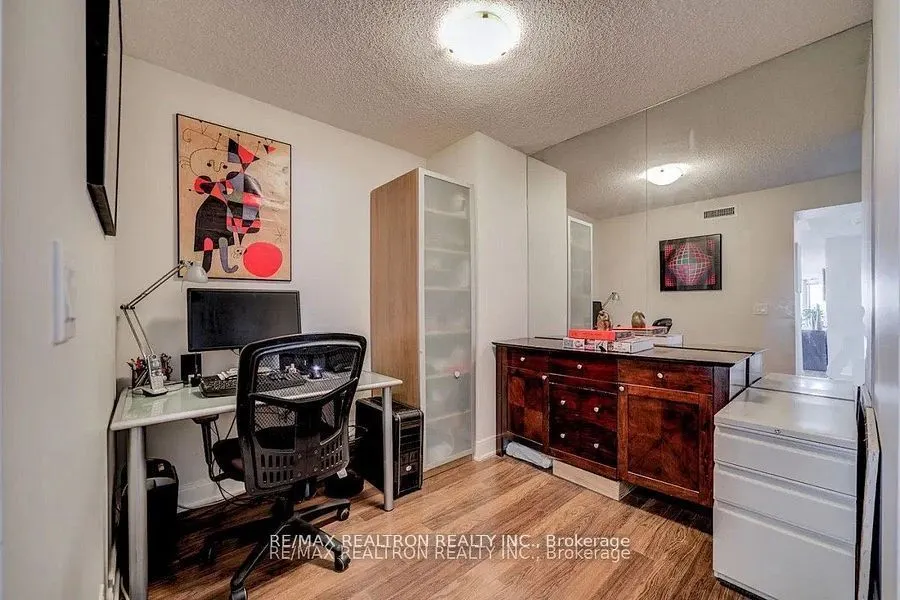 135 Village Green Square, #824