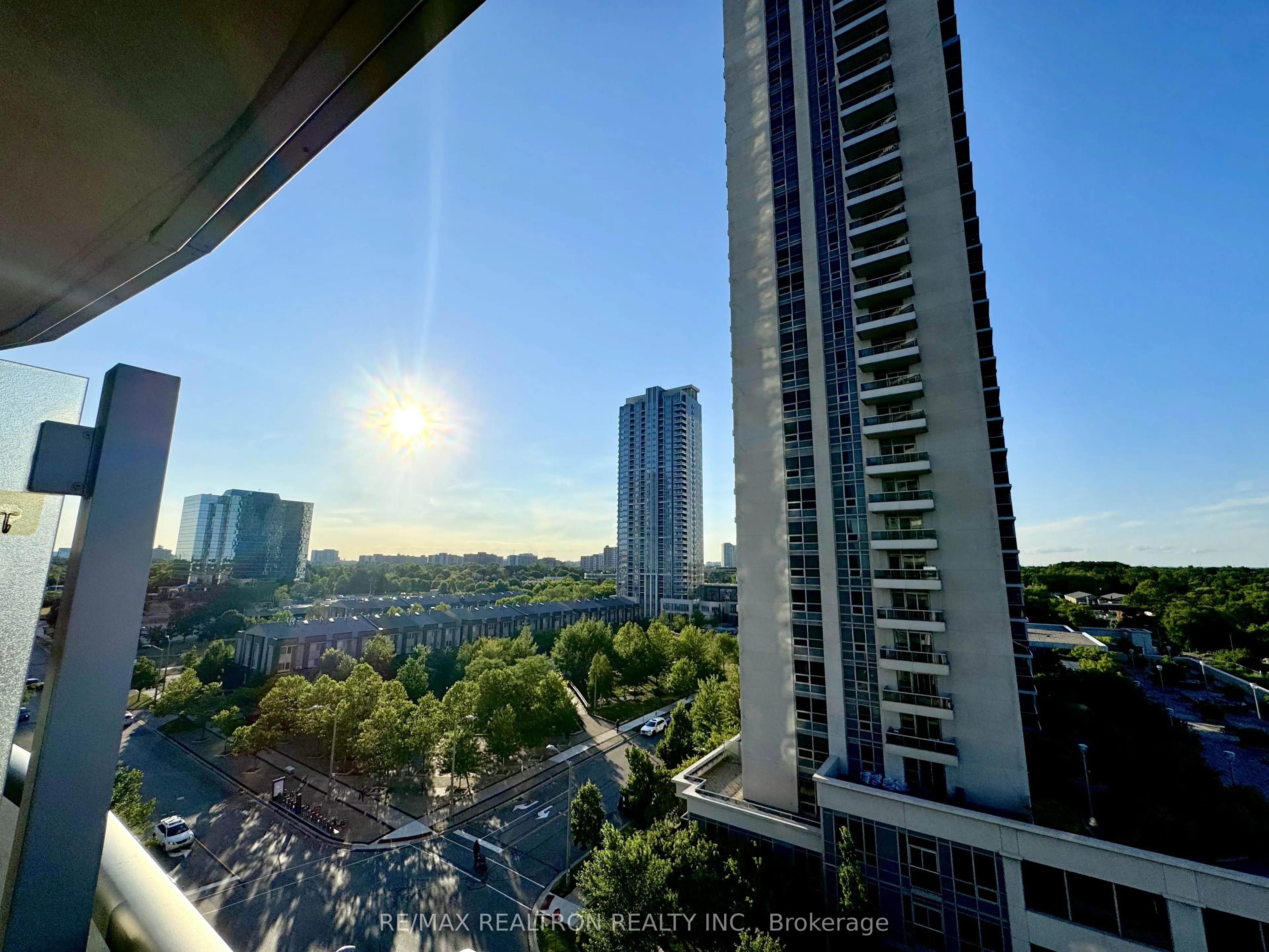 135 Village Green Square, #824