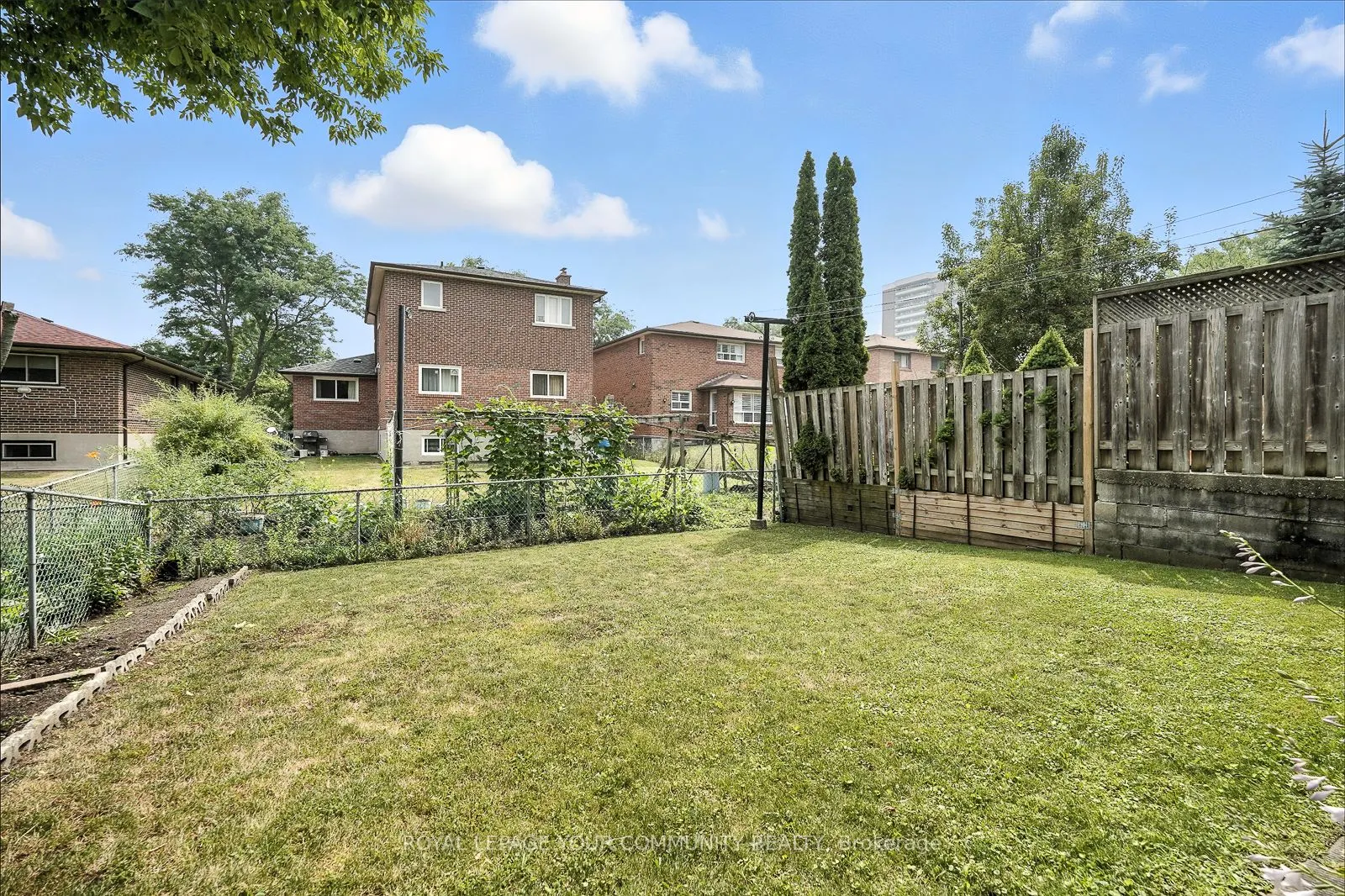72 Fred Bland Crescent