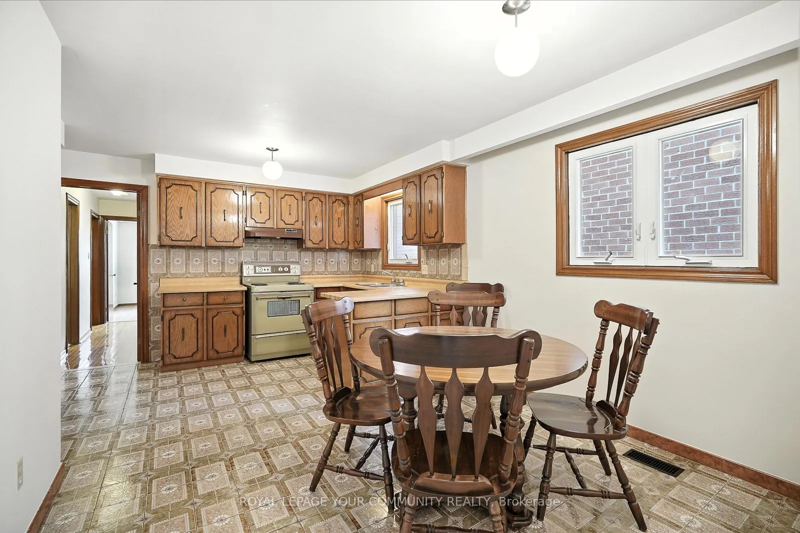 72 Fred Bland Crescent