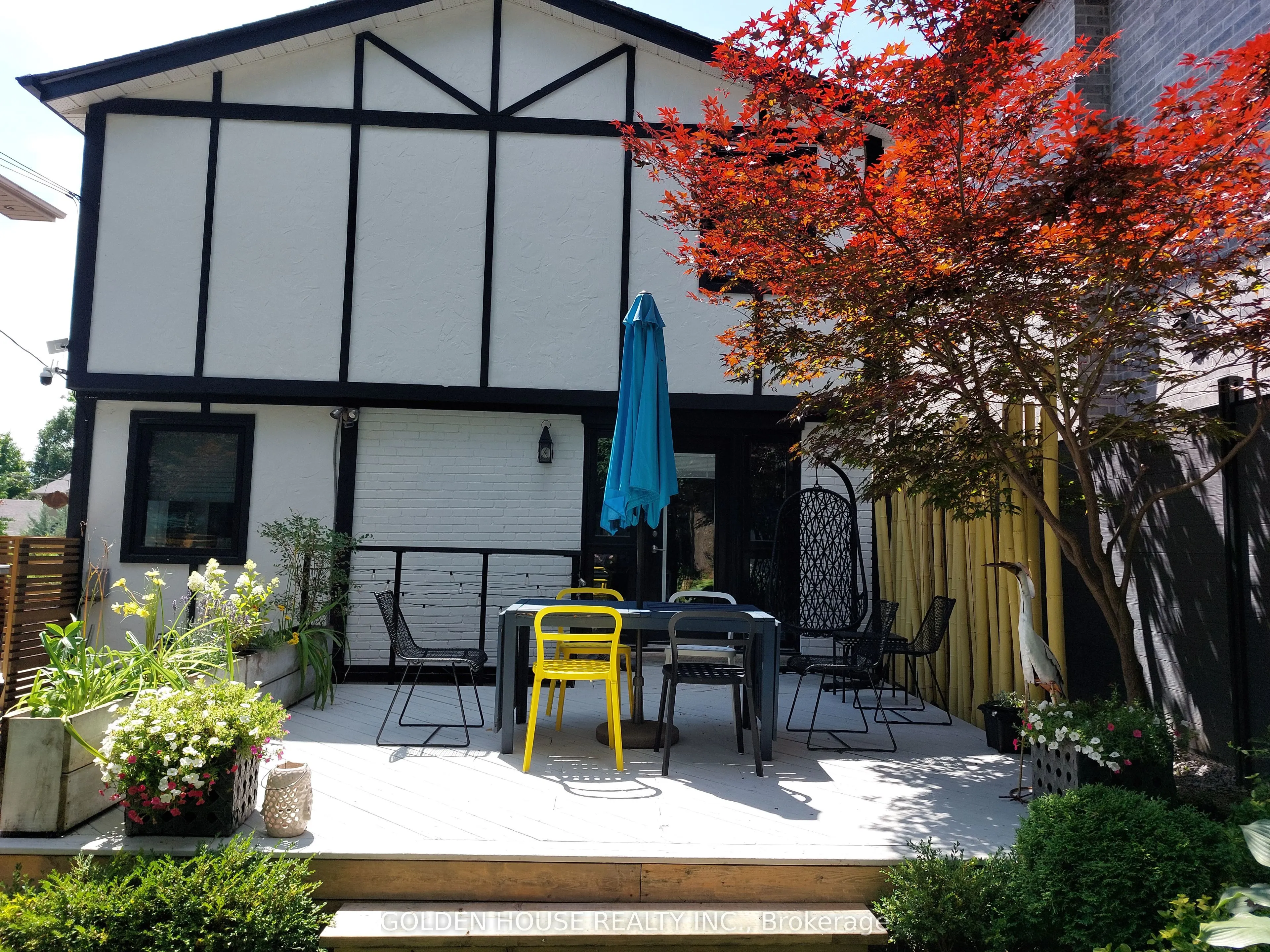 21 Thatcher Avenue