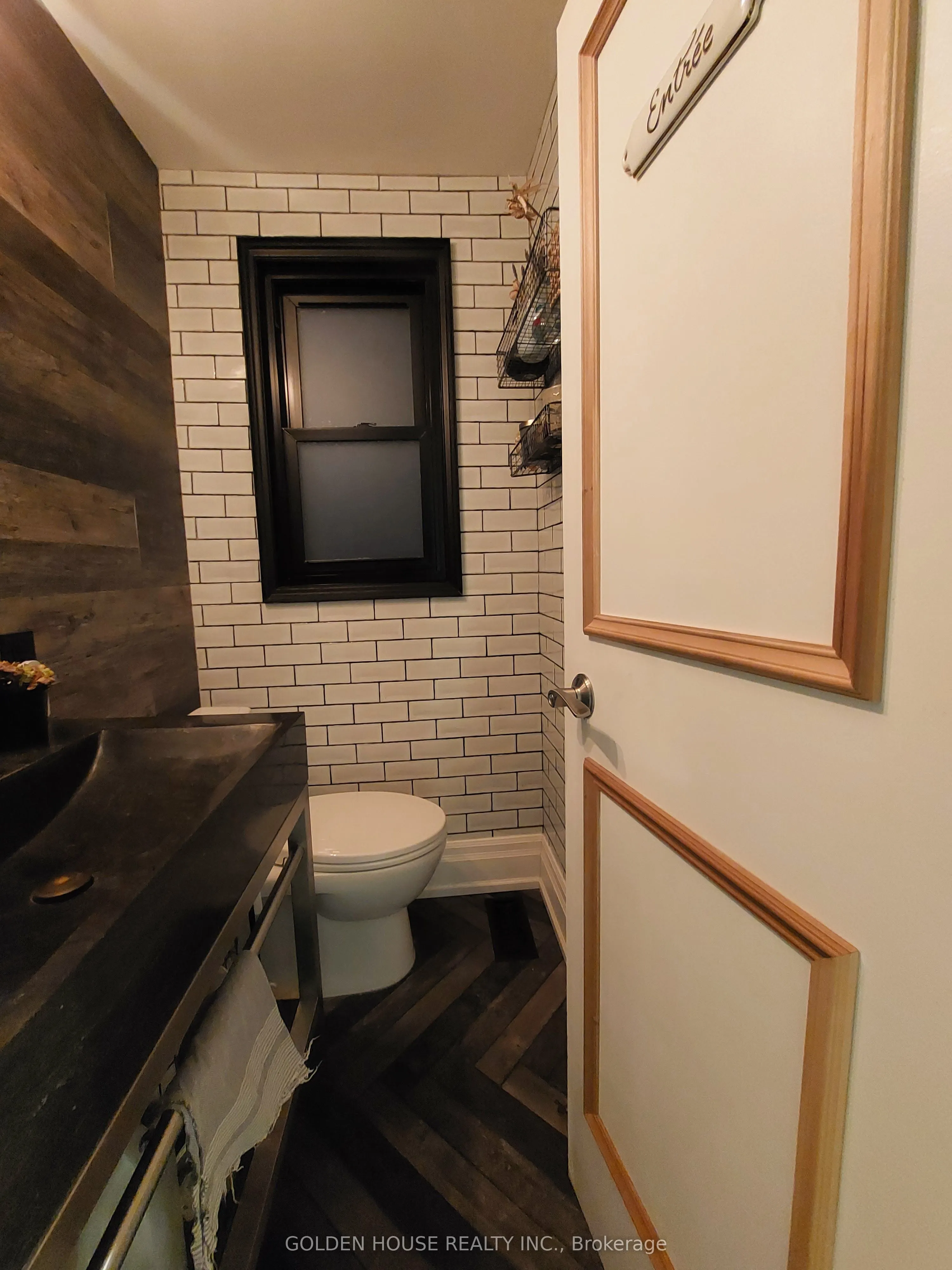 21 Thatcher Avenue