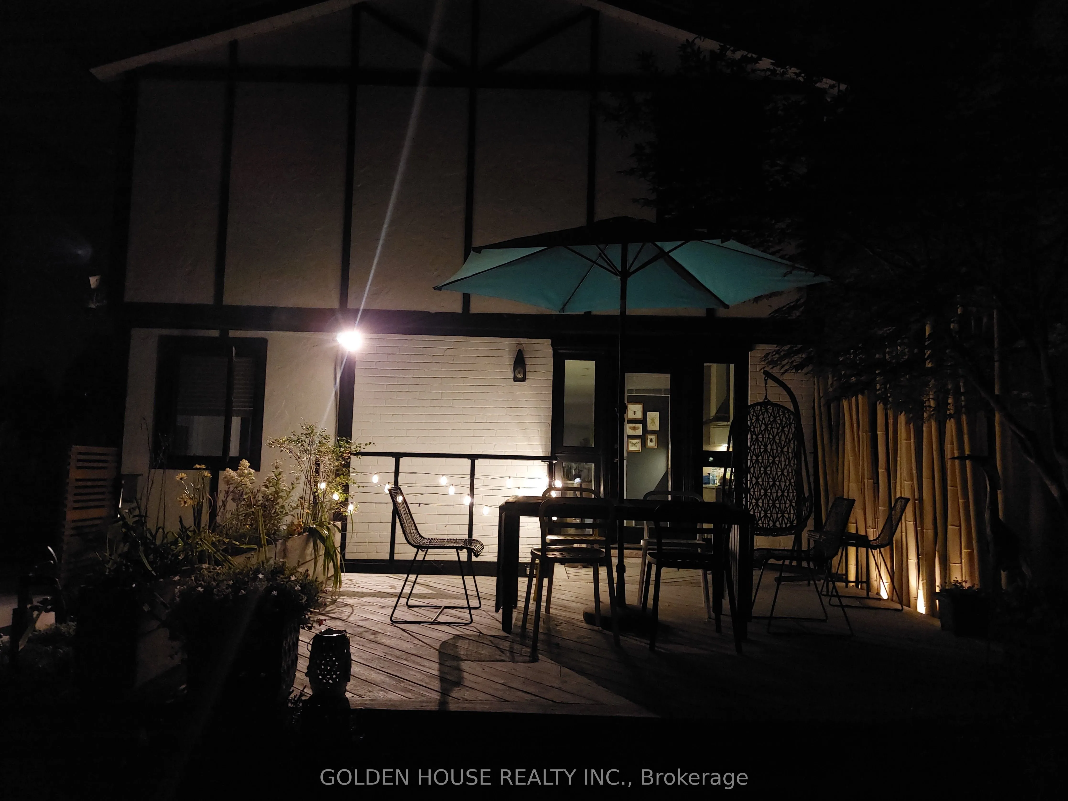 21 Thatcher Avenue