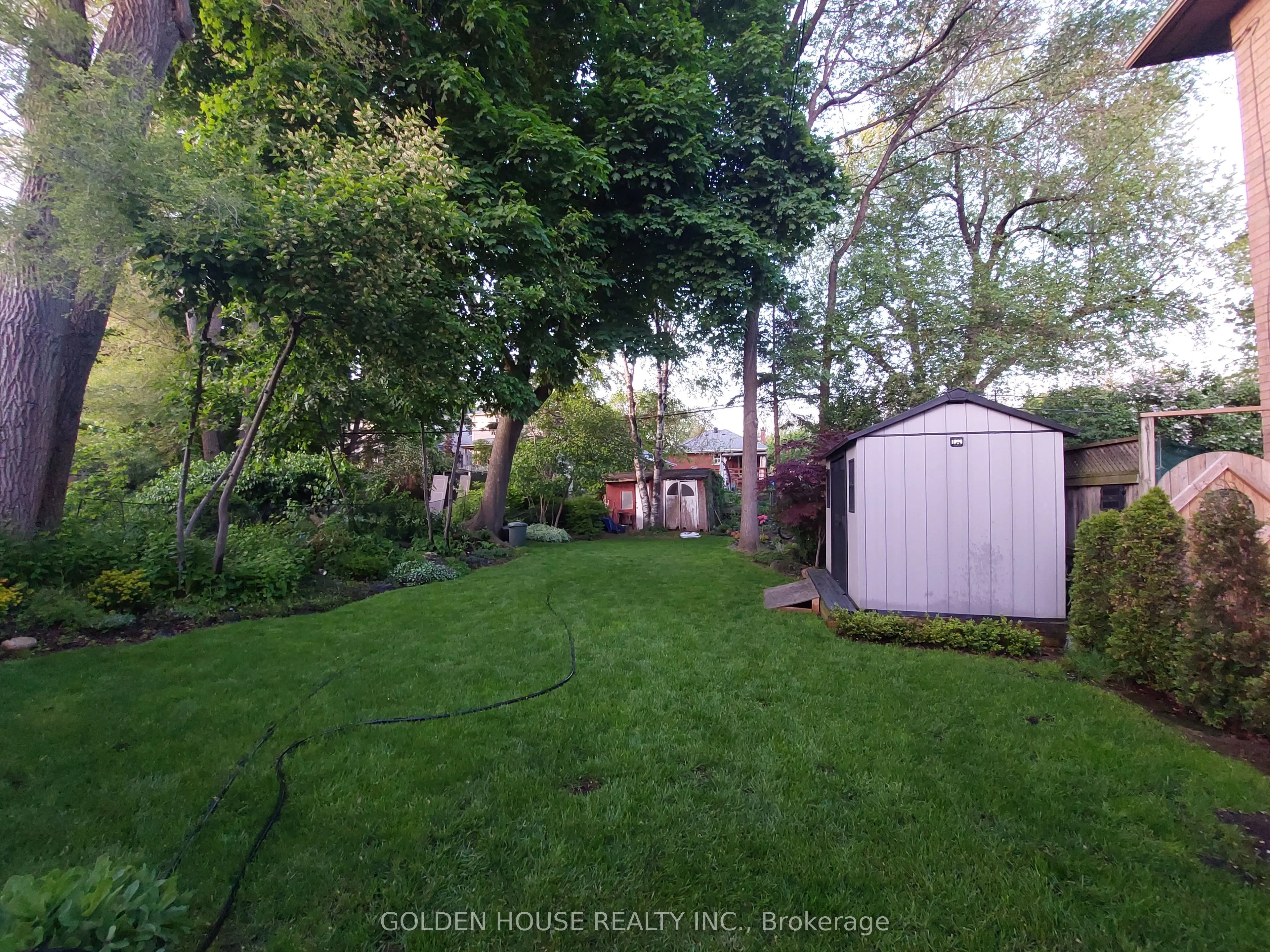 21 Thatcher Avenue