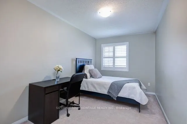 4 Hickman Road