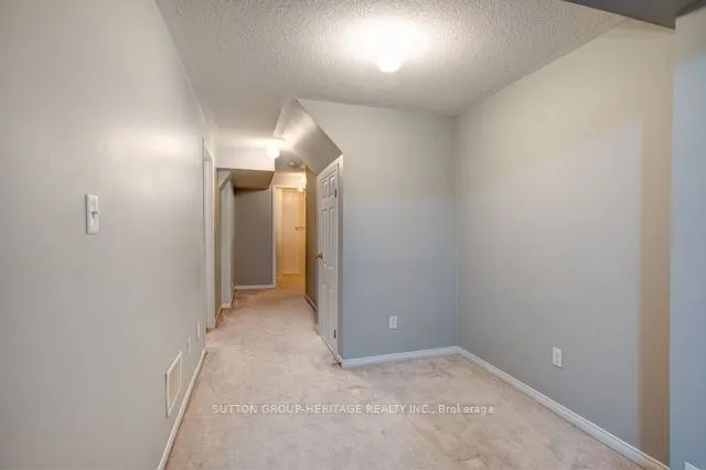 4 Hickman Road