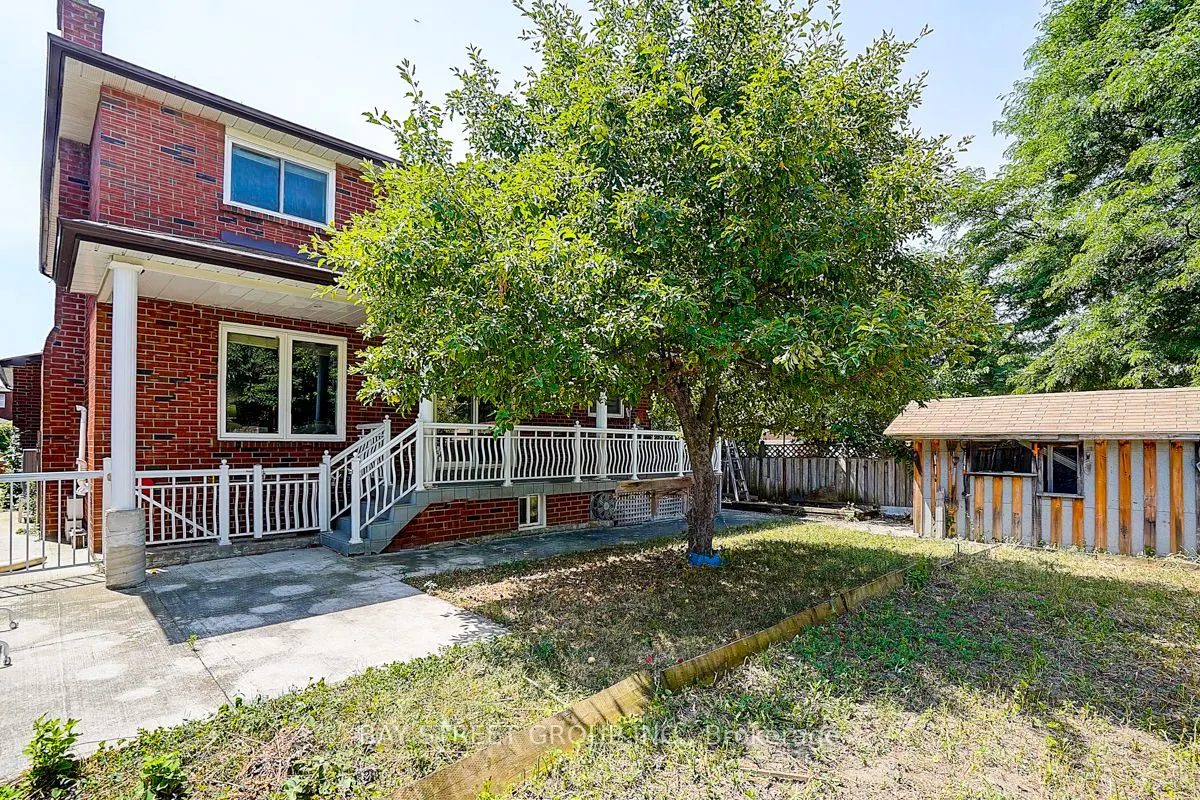 11 Sunbird Crescent