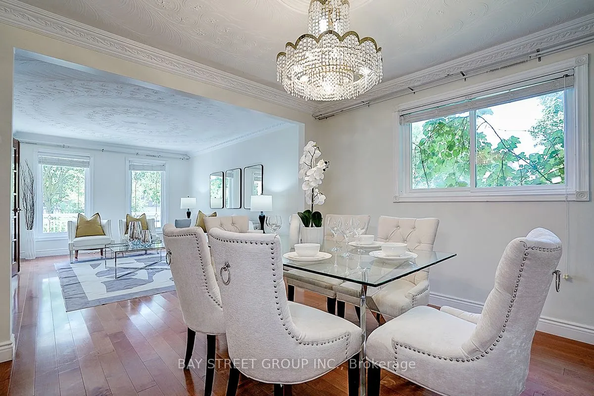 11 Sunbird Crescent