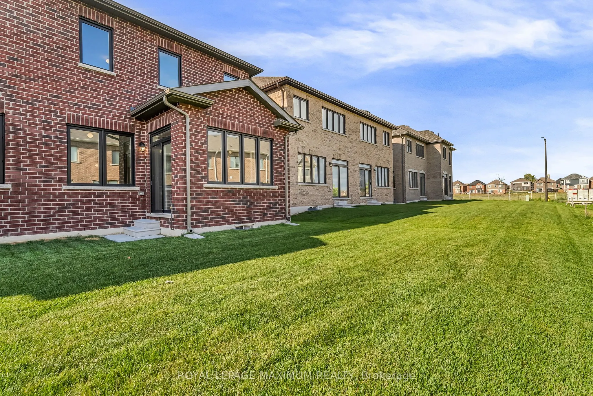 17 Bertram Gate