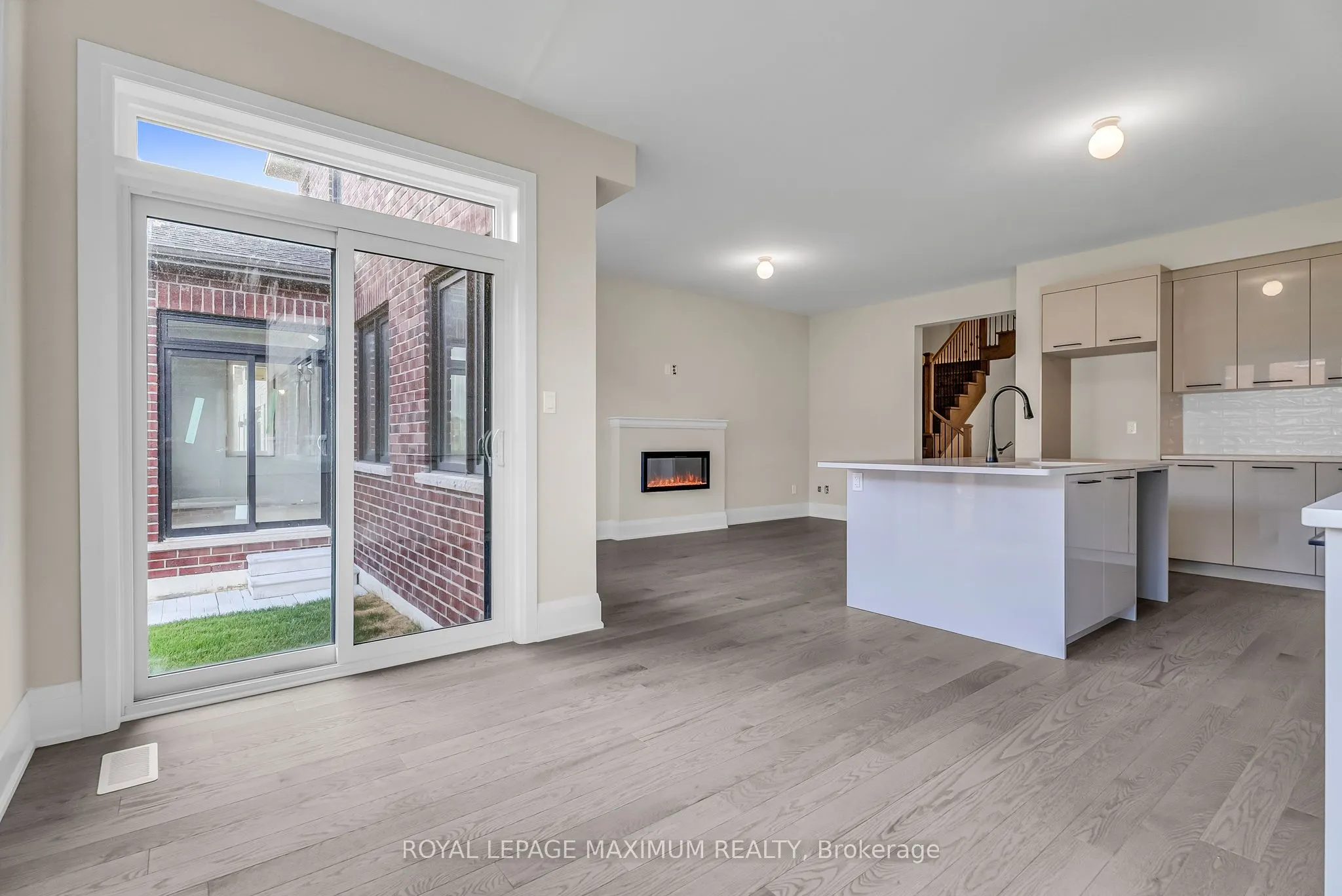 17 Bertram Gate