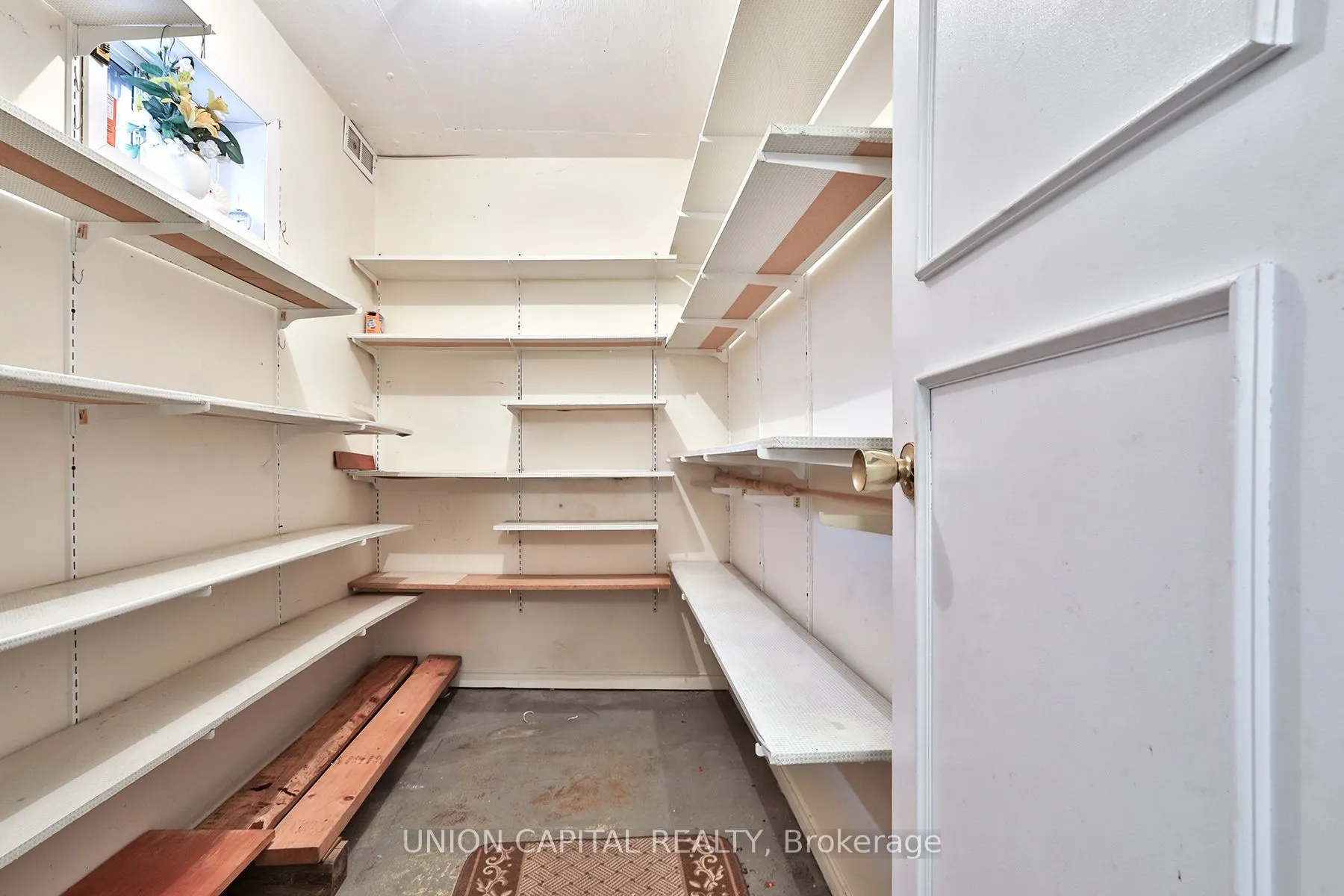 99 Dewey Drive, #Basement