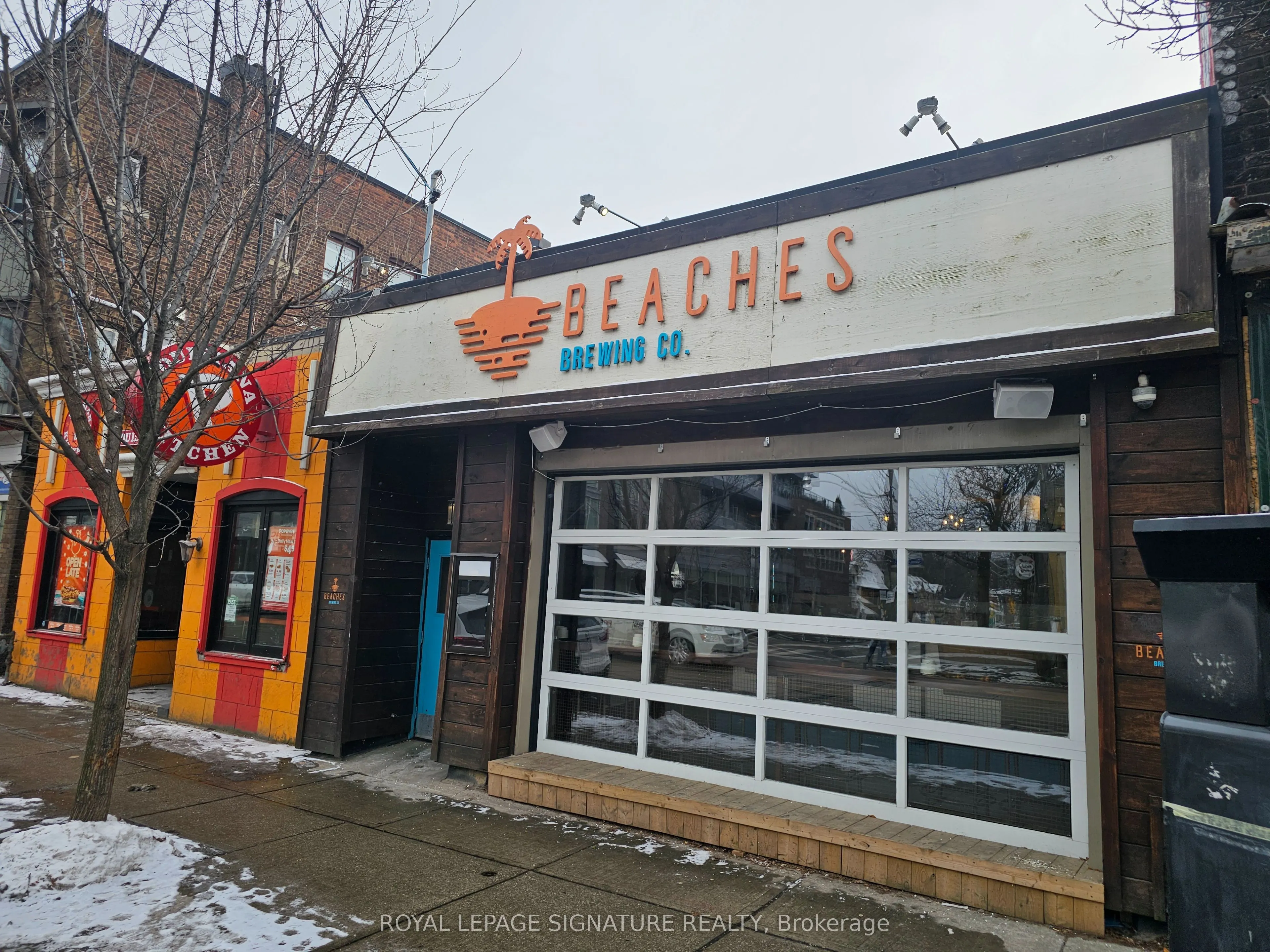 1953 Queen Street