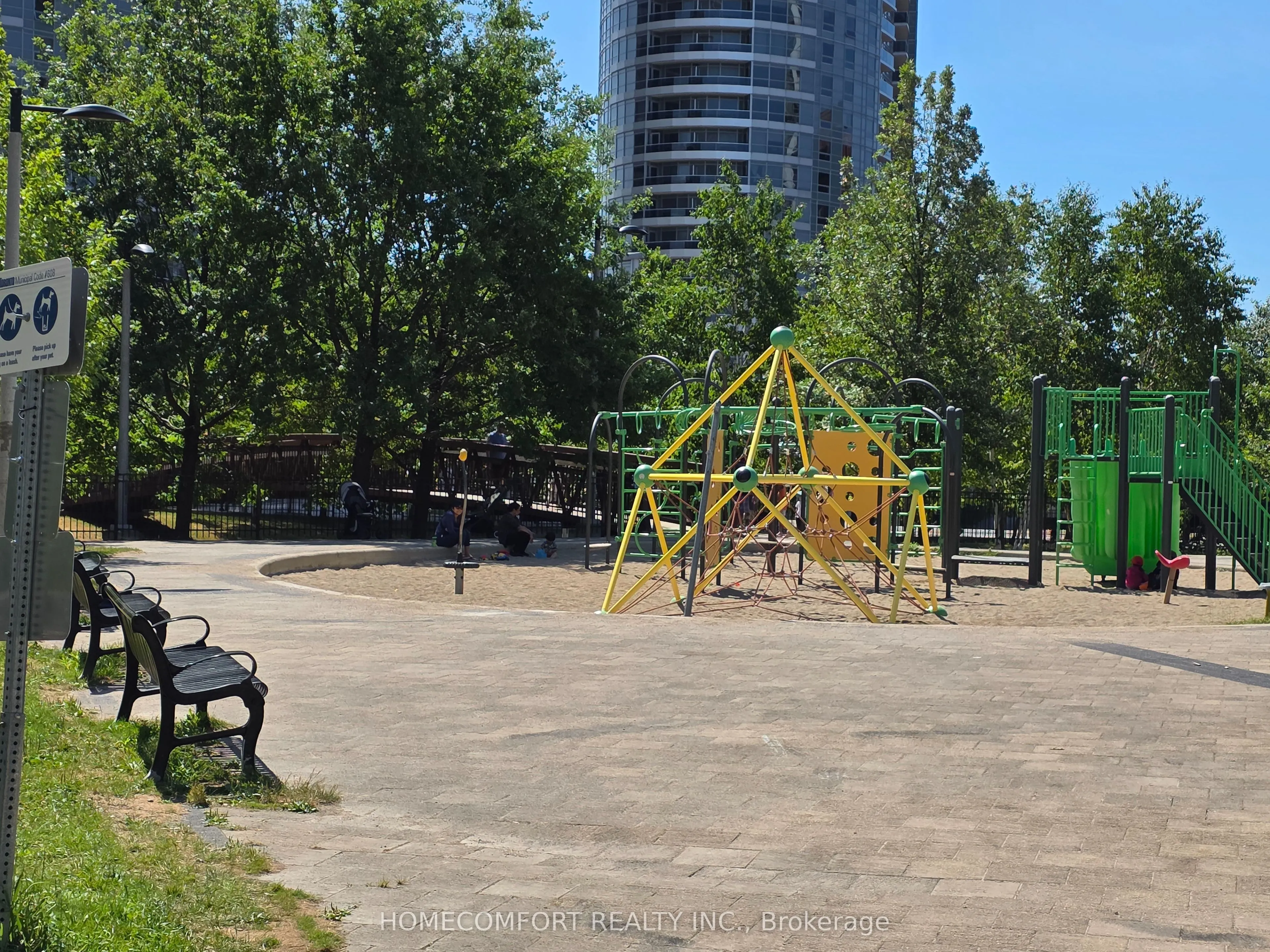 255 village green Square, #407
