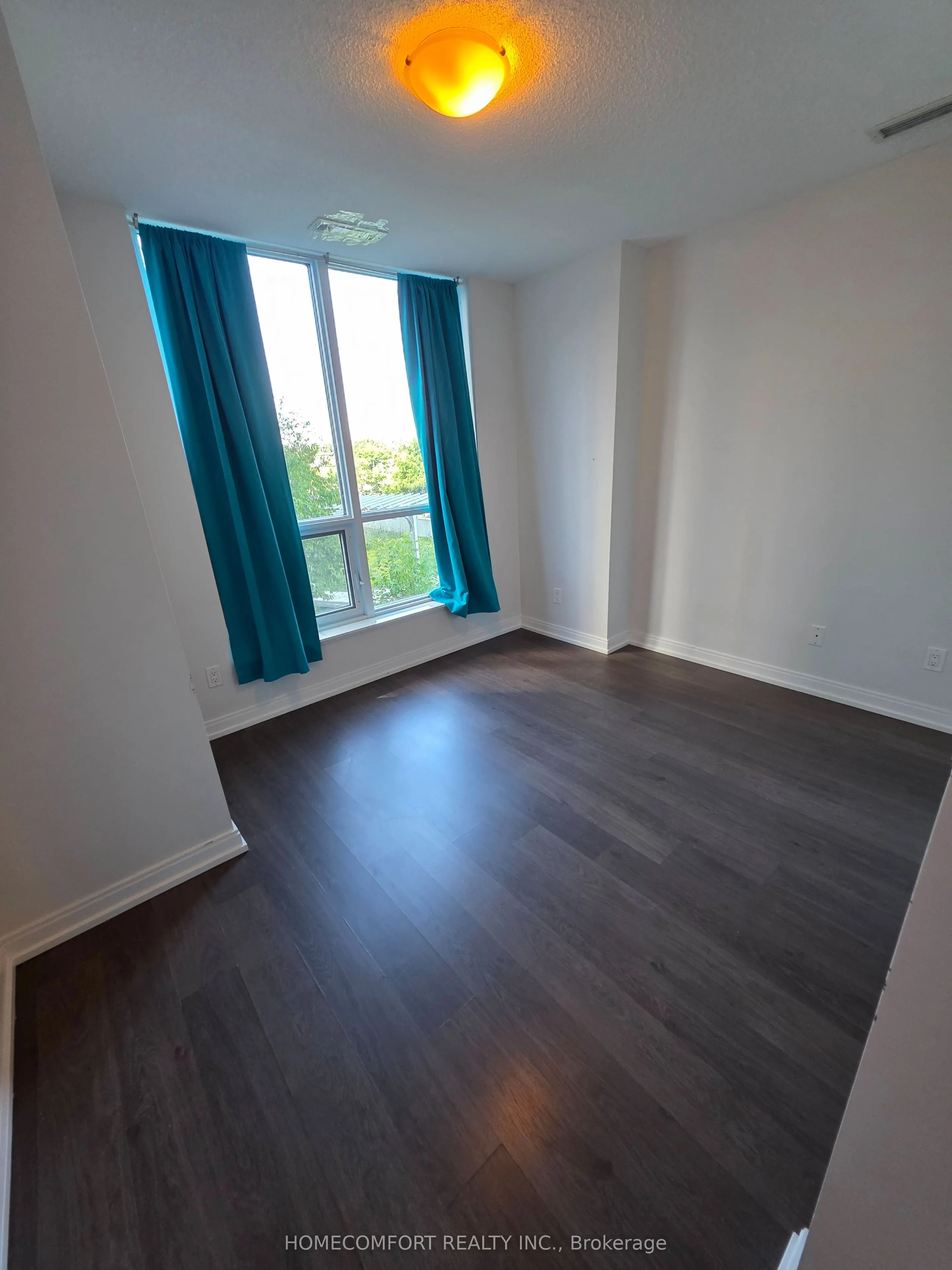 255 village green Square, #407