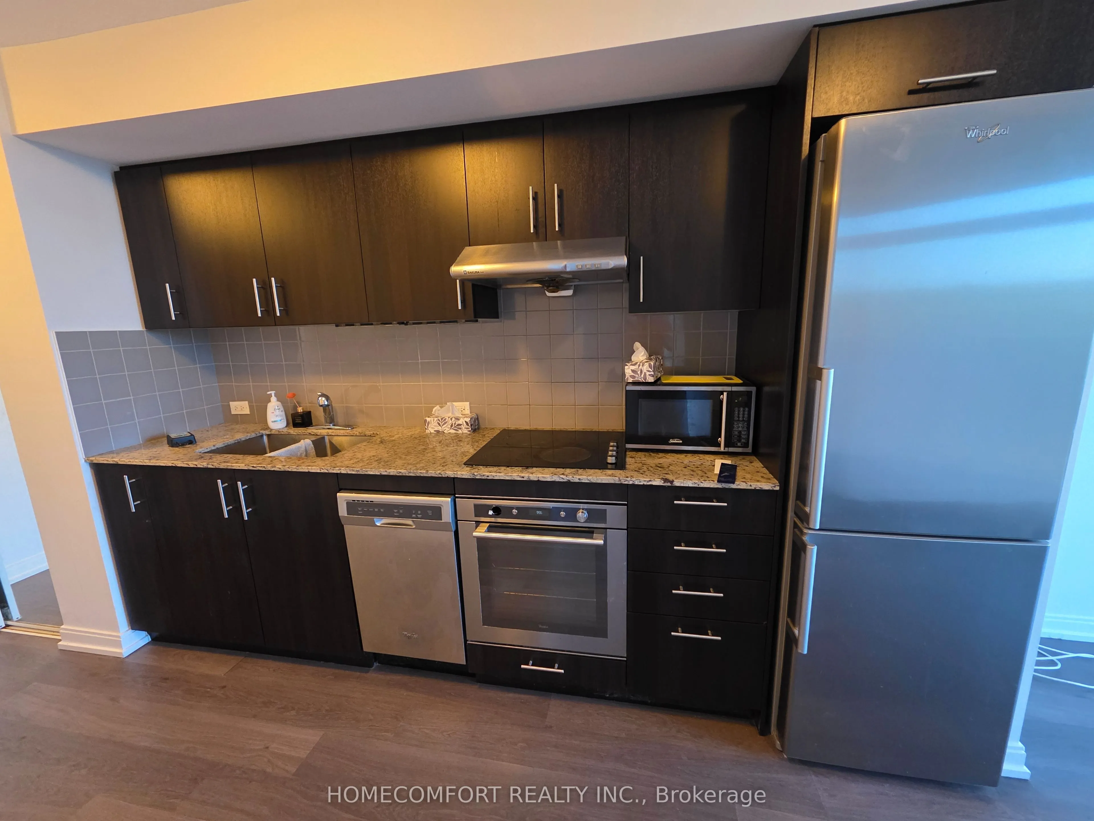 255 village green Square, #407
