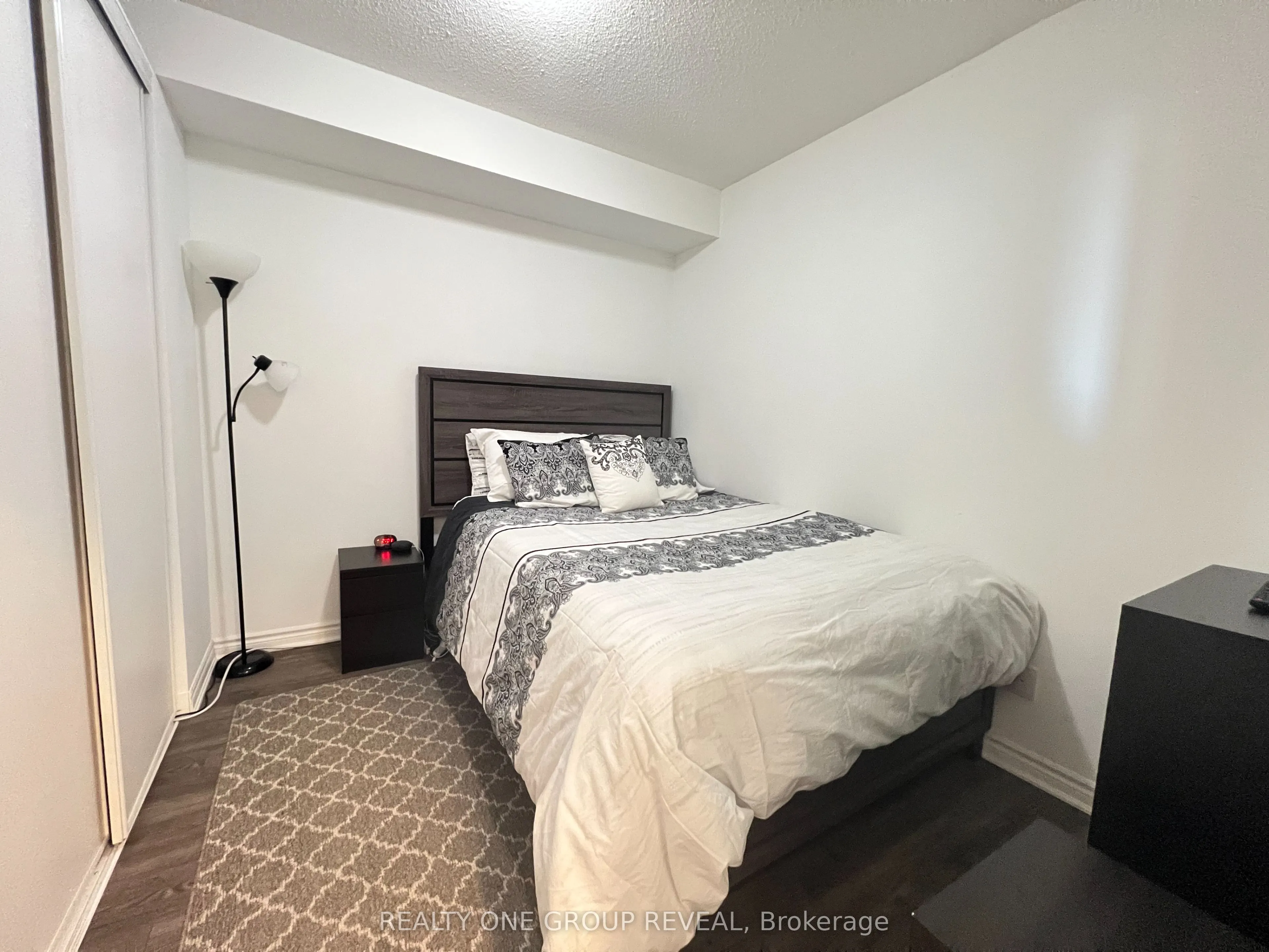 1 Falaise Road, #313