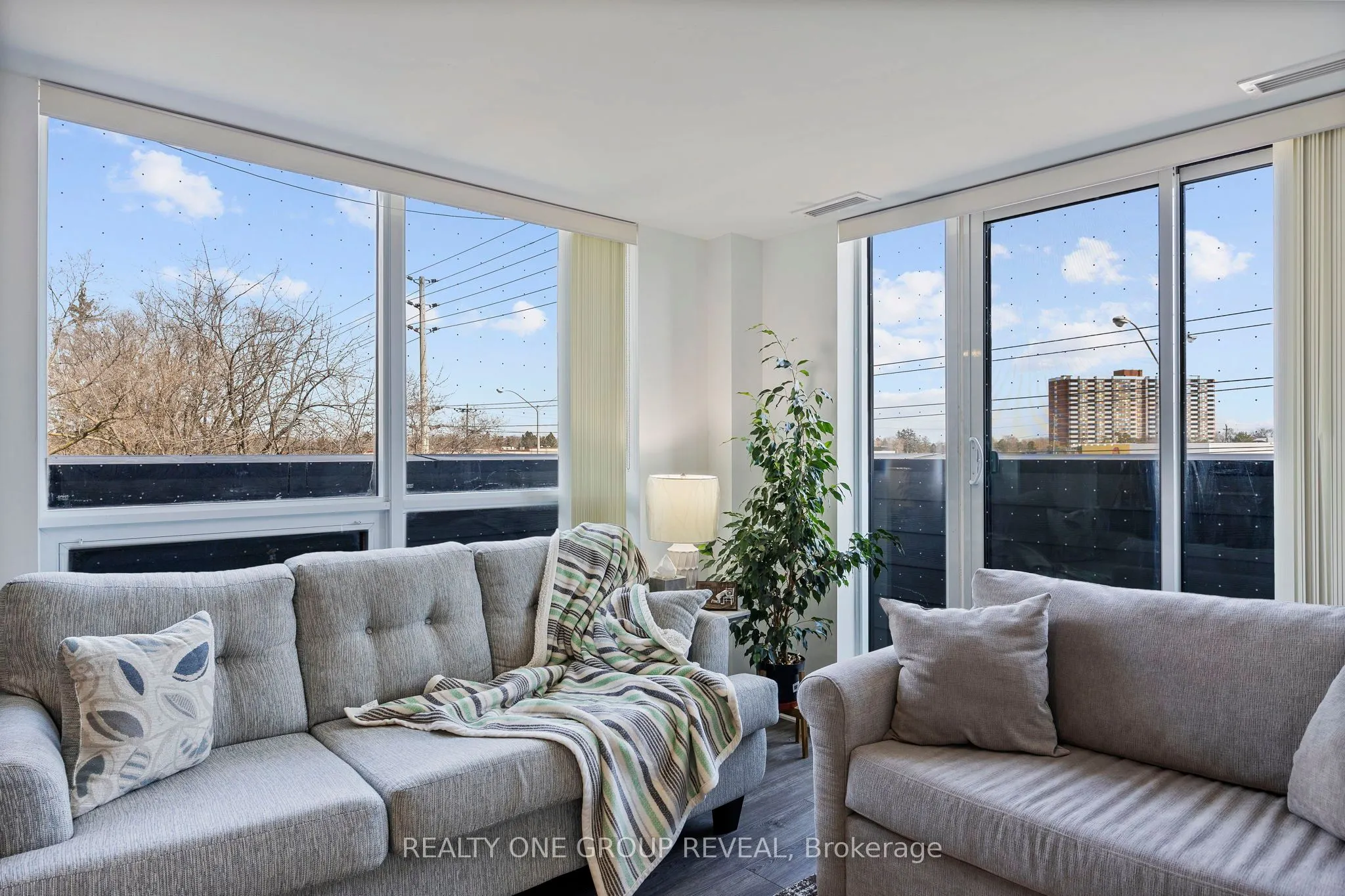 1 Falaise Road, #313