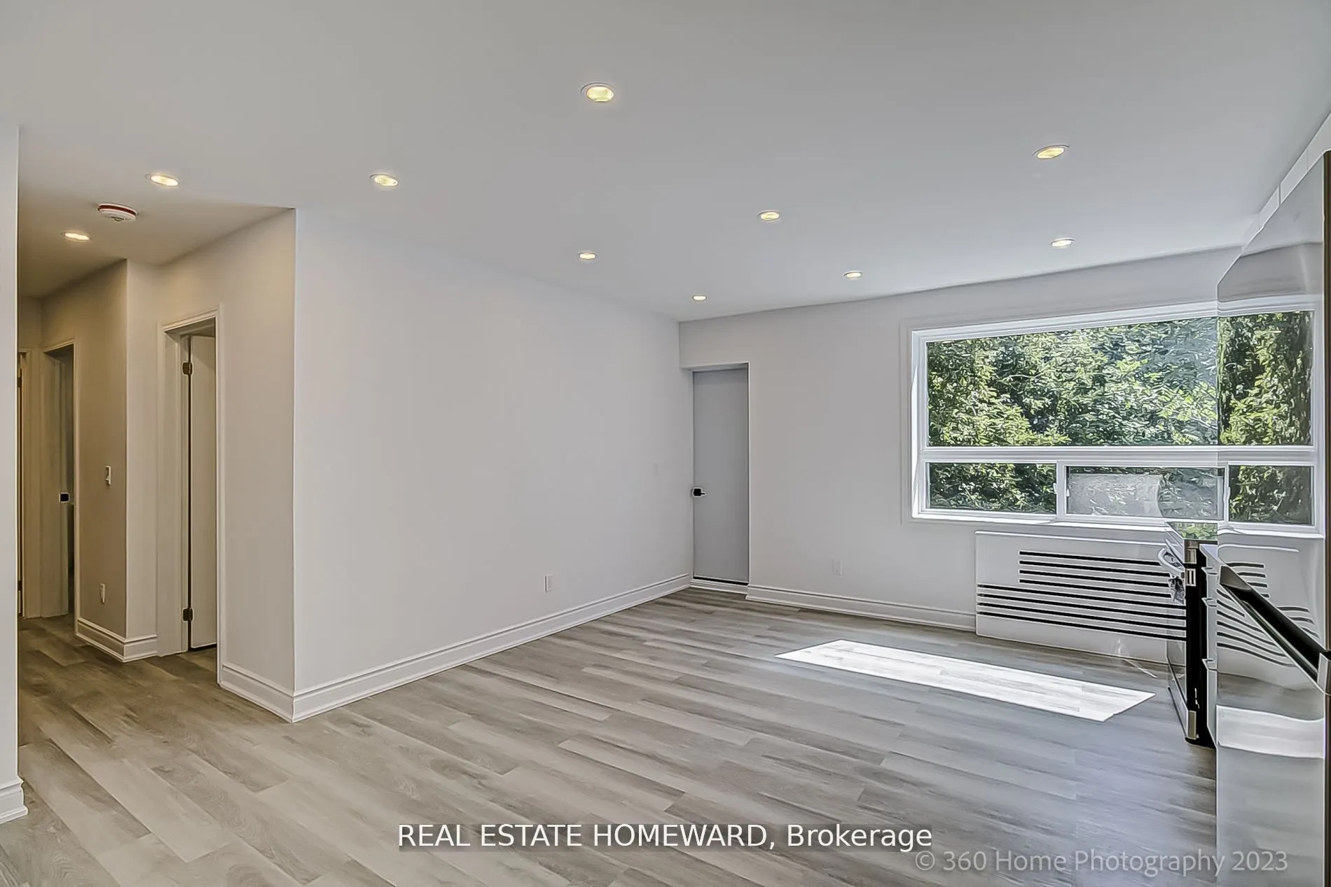 419 Woodbine Avenue, #8