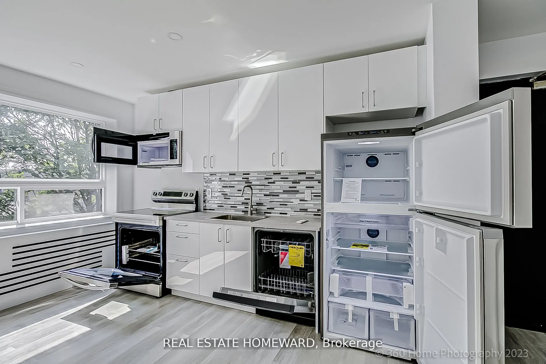 419 Woodbine Avenue, #8