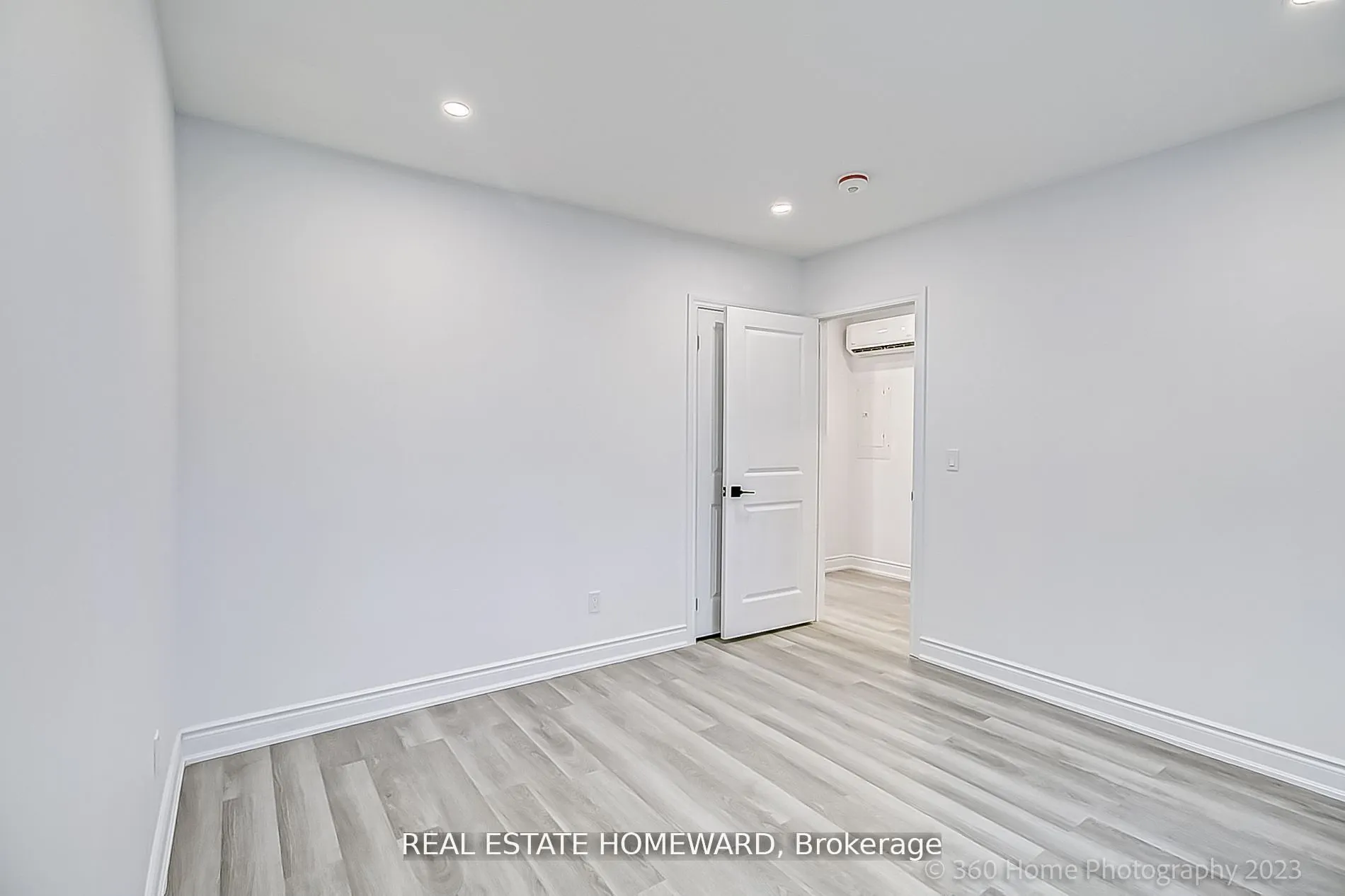 419 Woodbine Avenue, #8