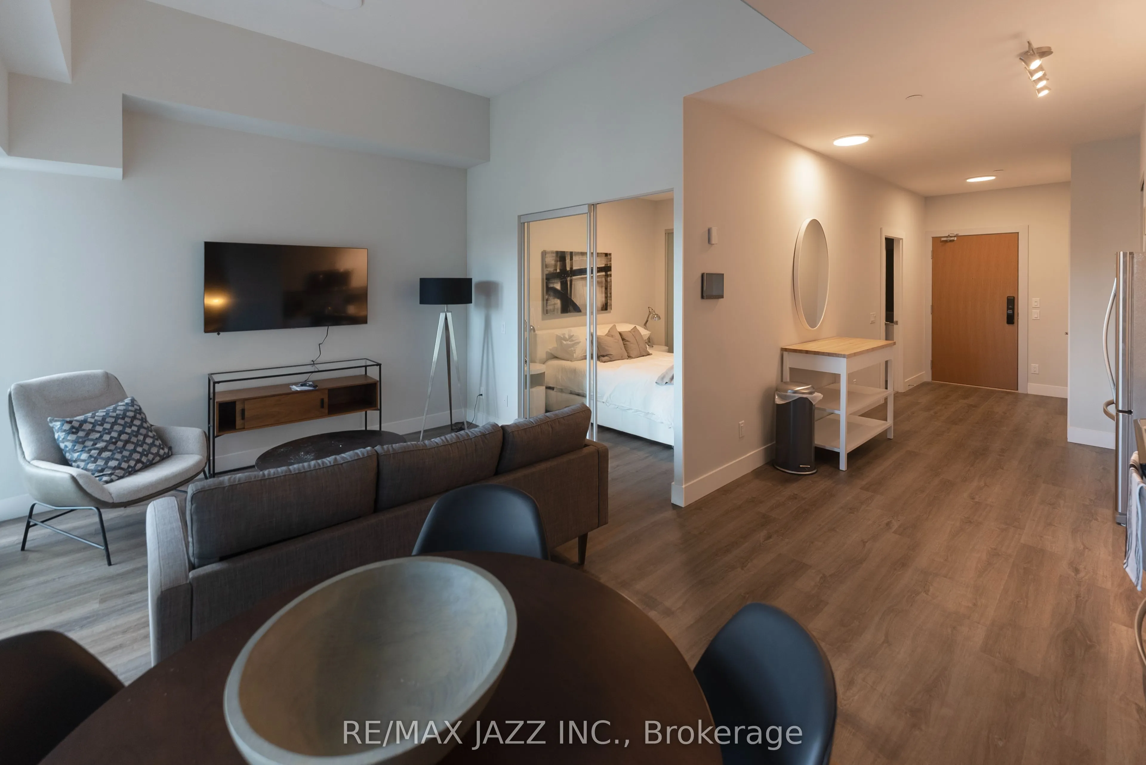 80 Bond Street E, #1601